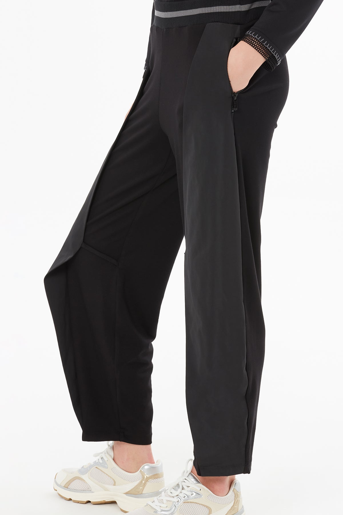 Black Ankle-Length Sweatpants