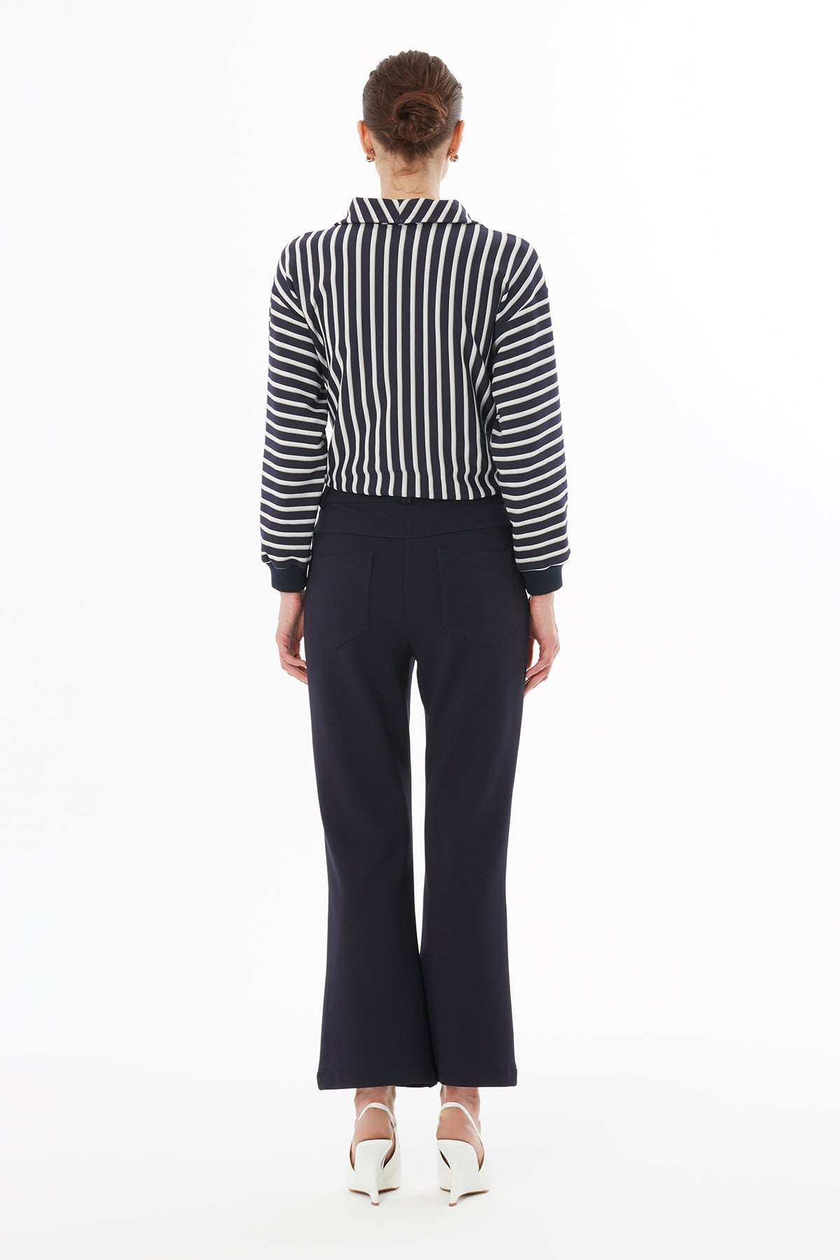Black Short Wide-Leg Trousers