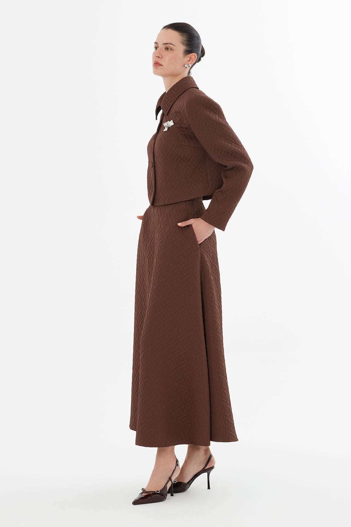 Brown Brooch-Detail Jacket Set