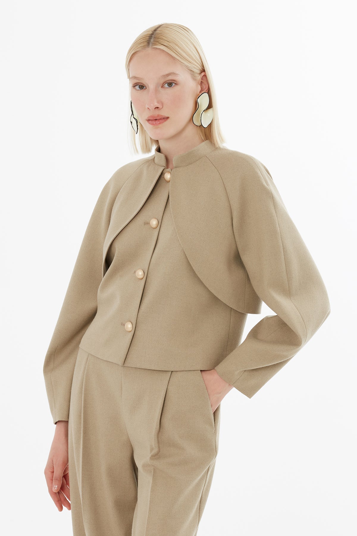 Beige Buttoned Short Jacket Suit