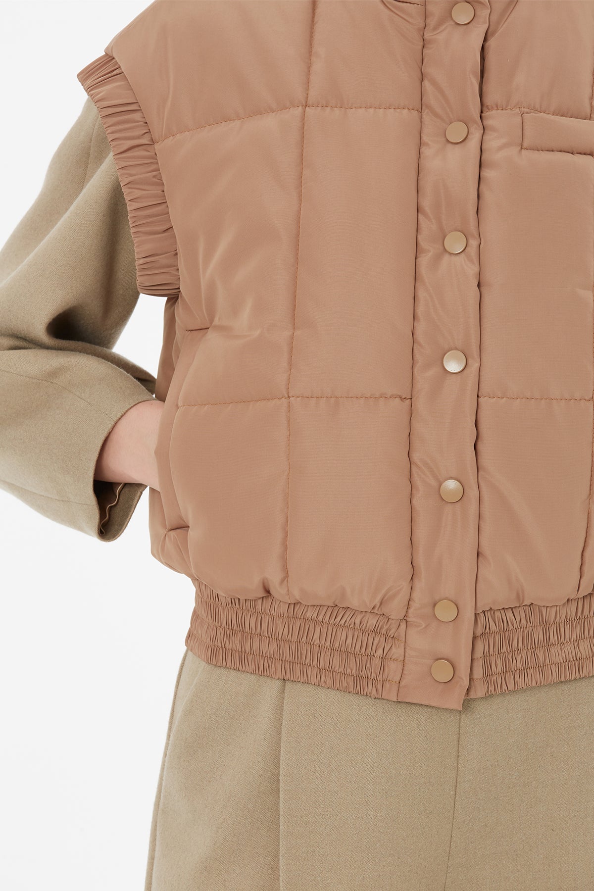 Beige Snap-Fastener Elasticated Puffer Vest