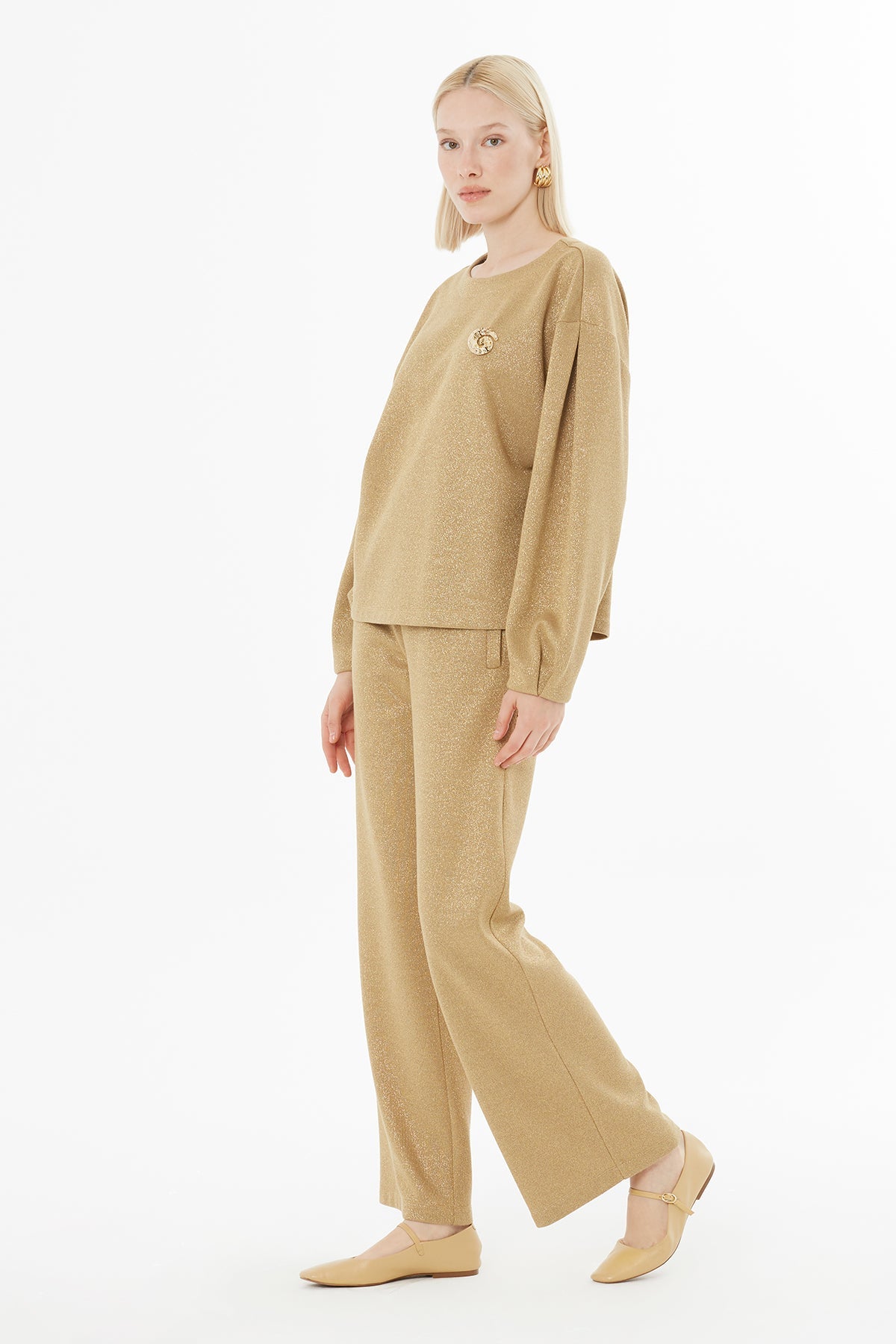 Beige Set with Brooch Detail