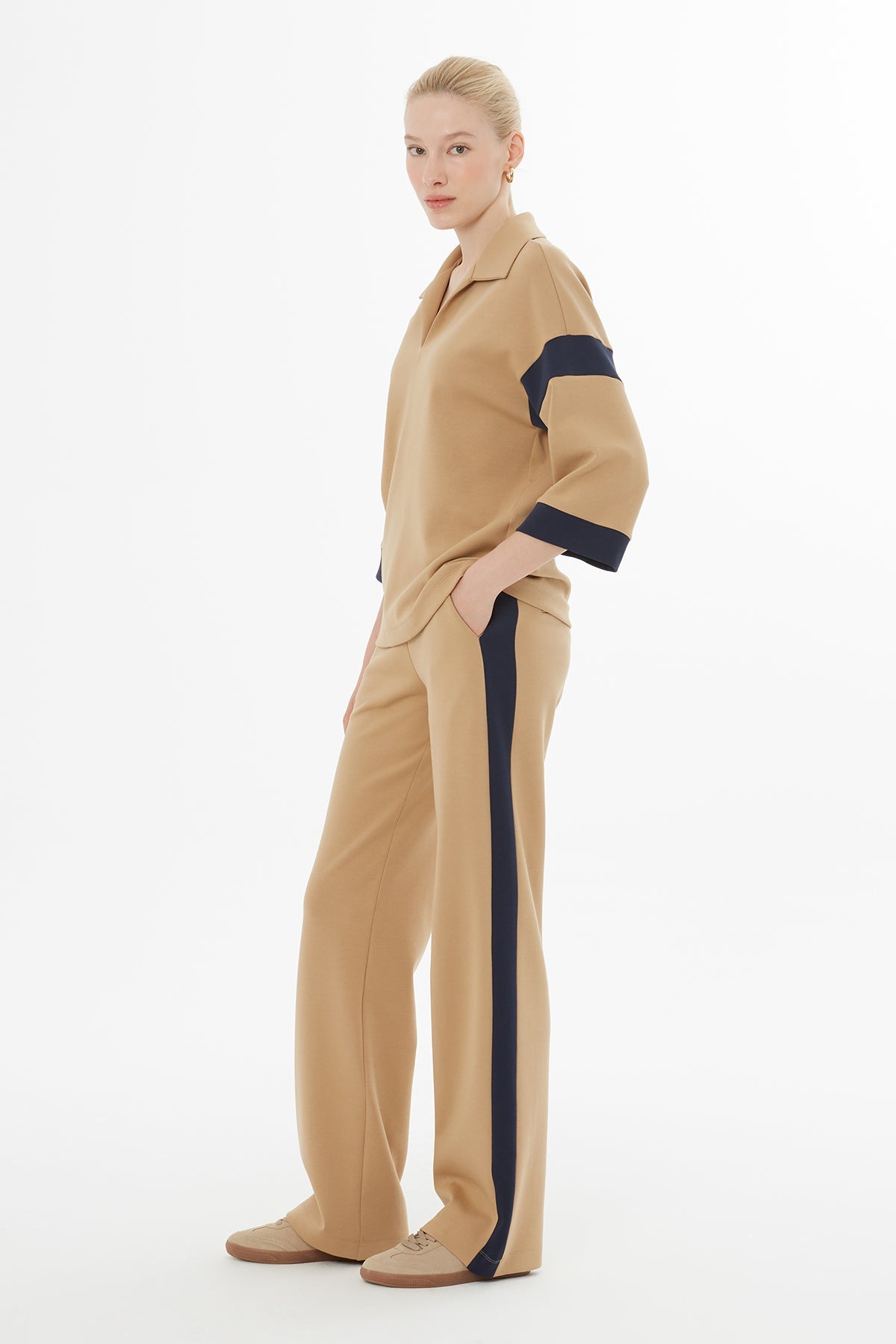 Beige V-Neck Trimmed Tracksuit Set