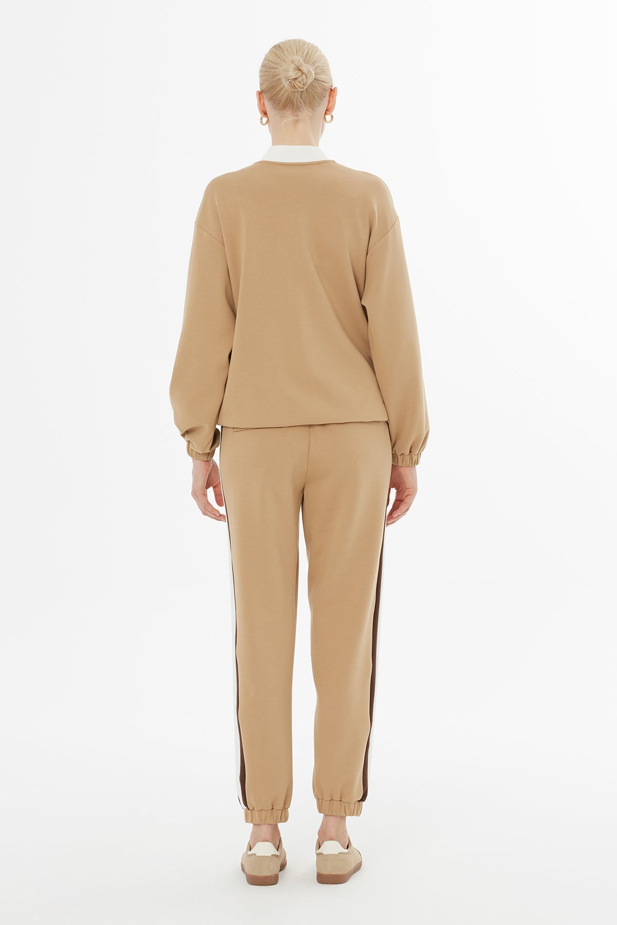 Beige Tracksuit Set with Knit Collar