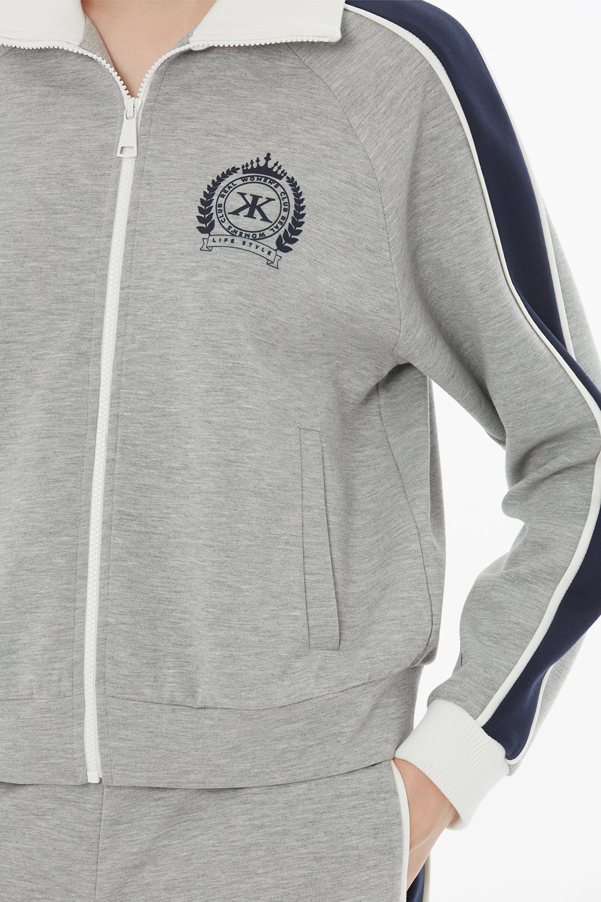 Grey Knitted-Collar Tracksuit Set