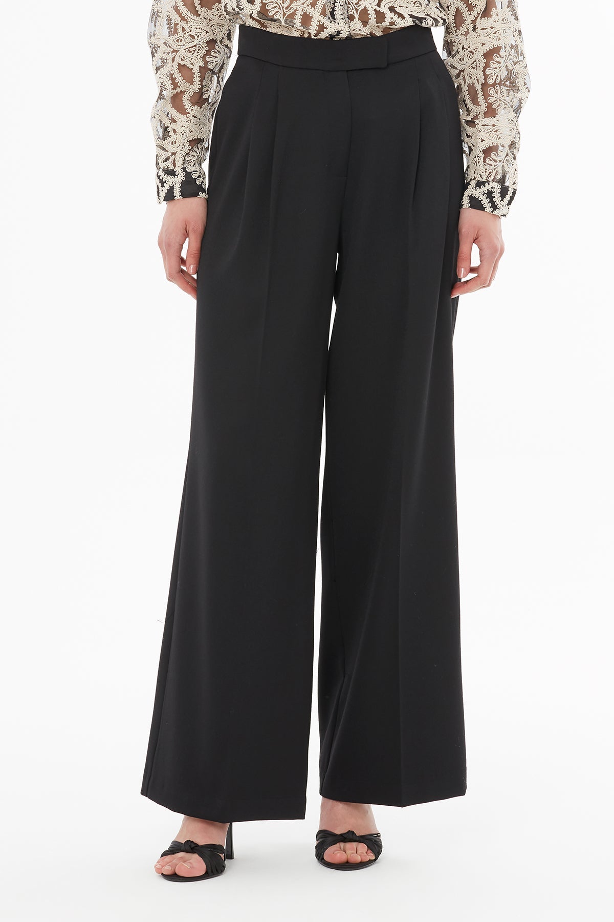 Black Trousers with Pleat Detail