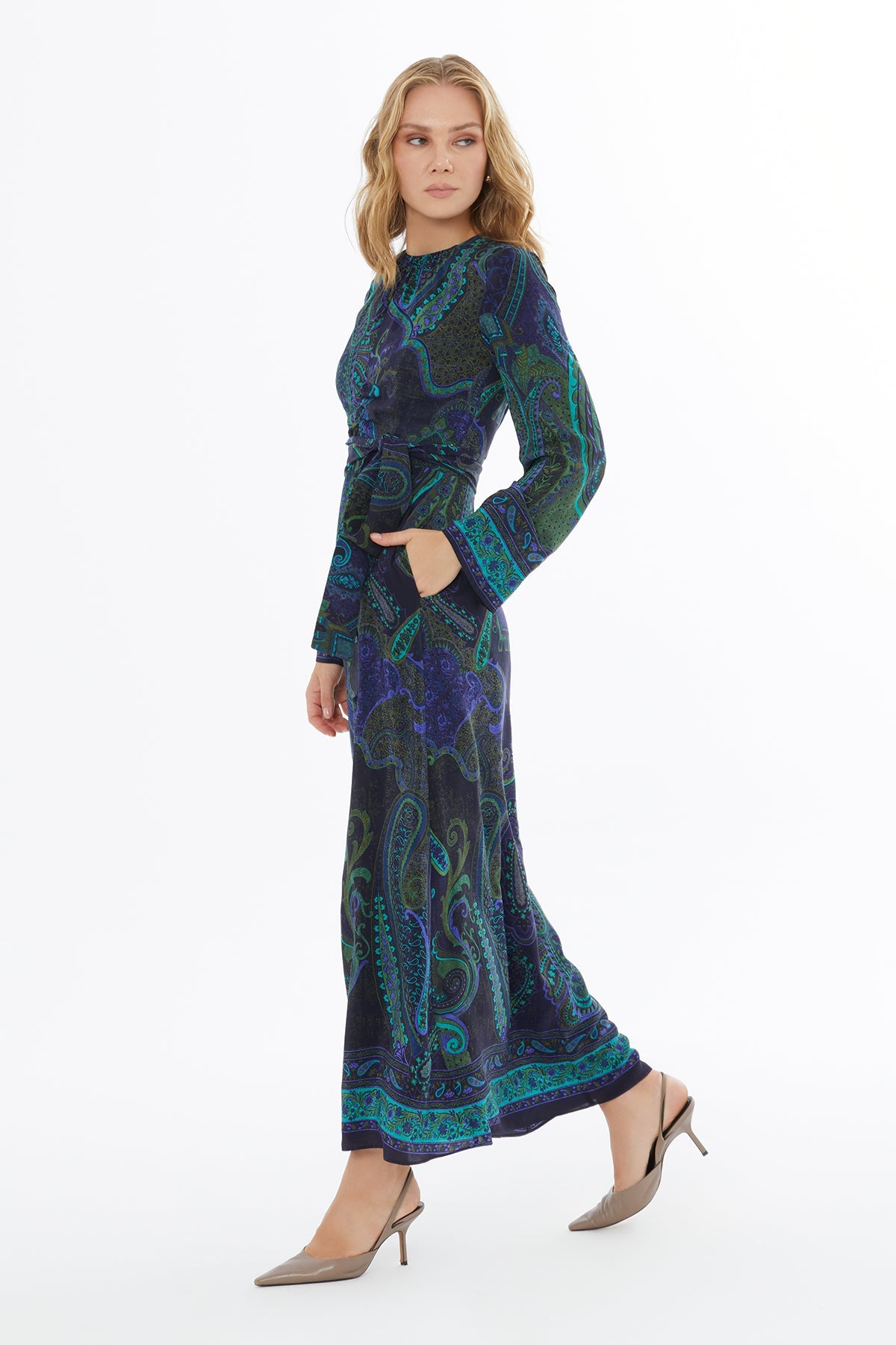 Printed Maxi Dress with Belt Accessory