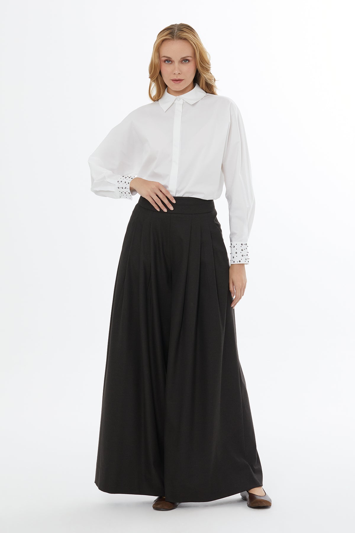 Brown Palazzo Trousers with Zipper Closure