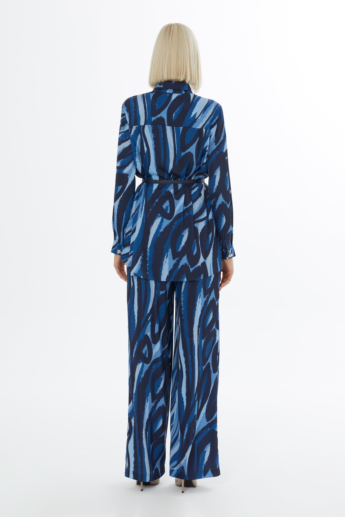 Printed Comfortable Belted Suit