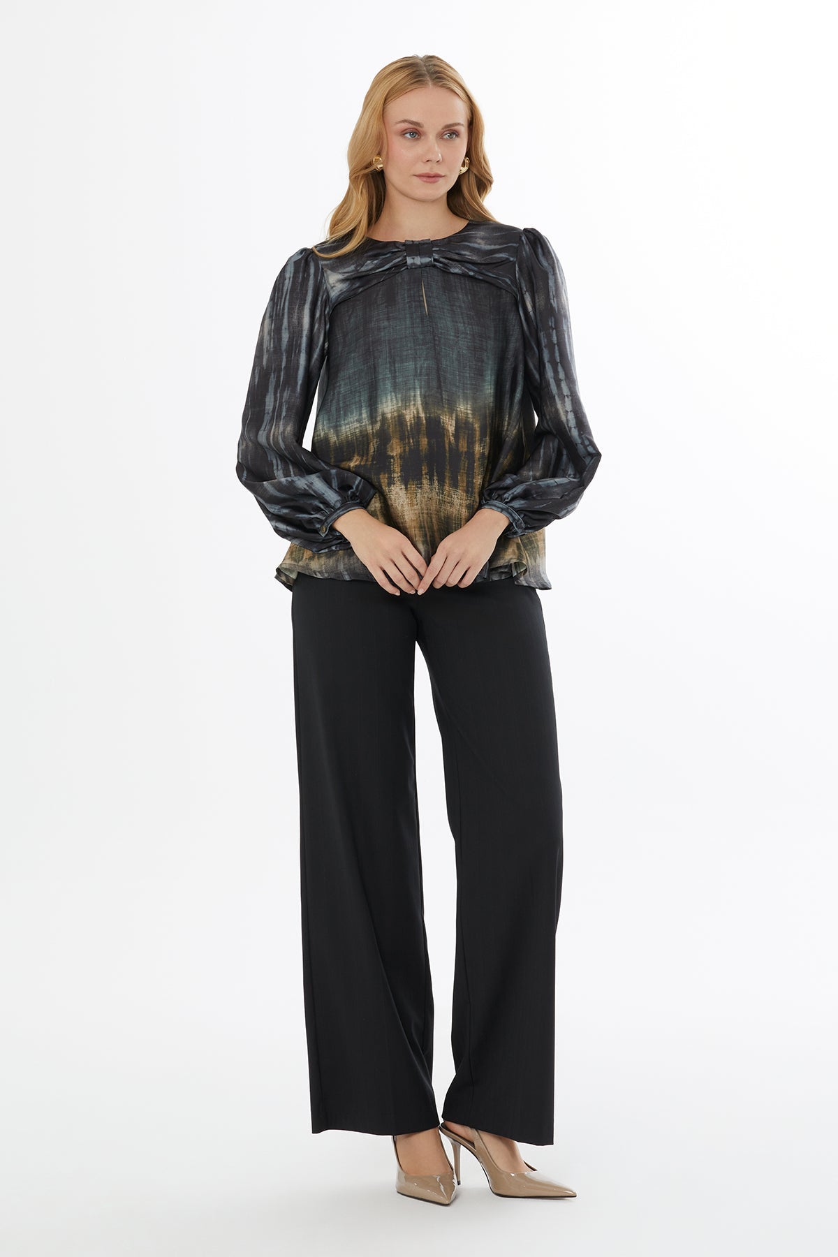 Printed Blouse with Bow Collar