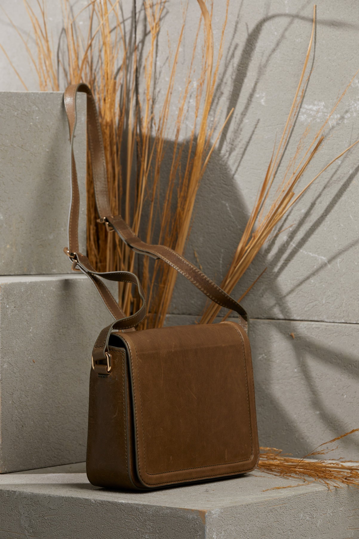 Adjustable Long Strap Leather Bag with Pattern