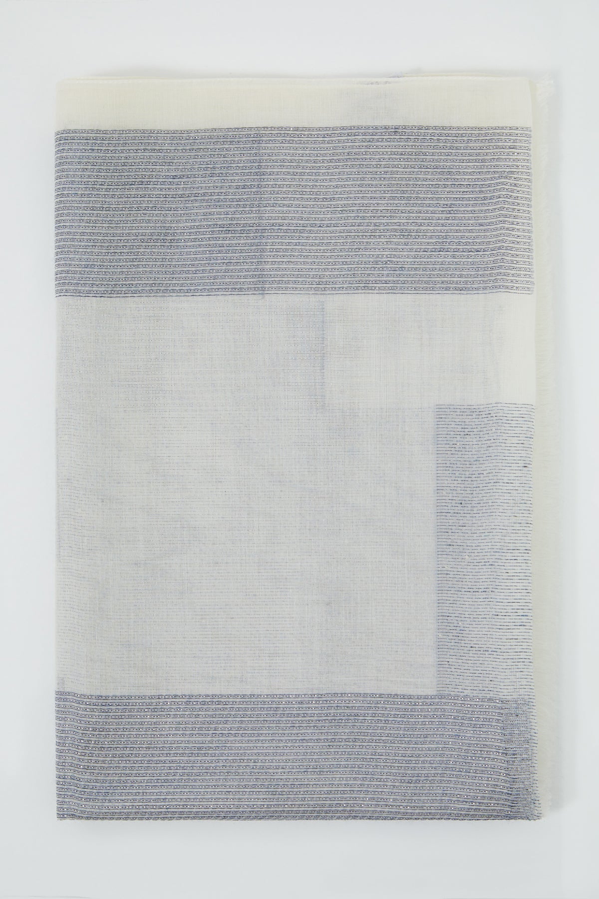 Square Patterned Grey Shawl