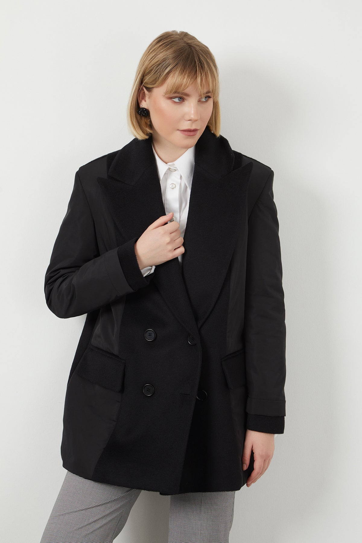 Wide-Collar Cashmere Jacket