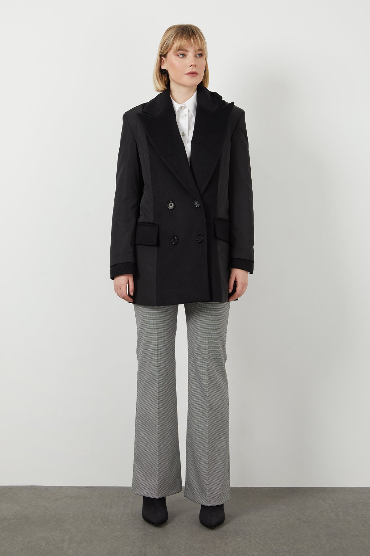 Wide-Collar Cashmere Jacket