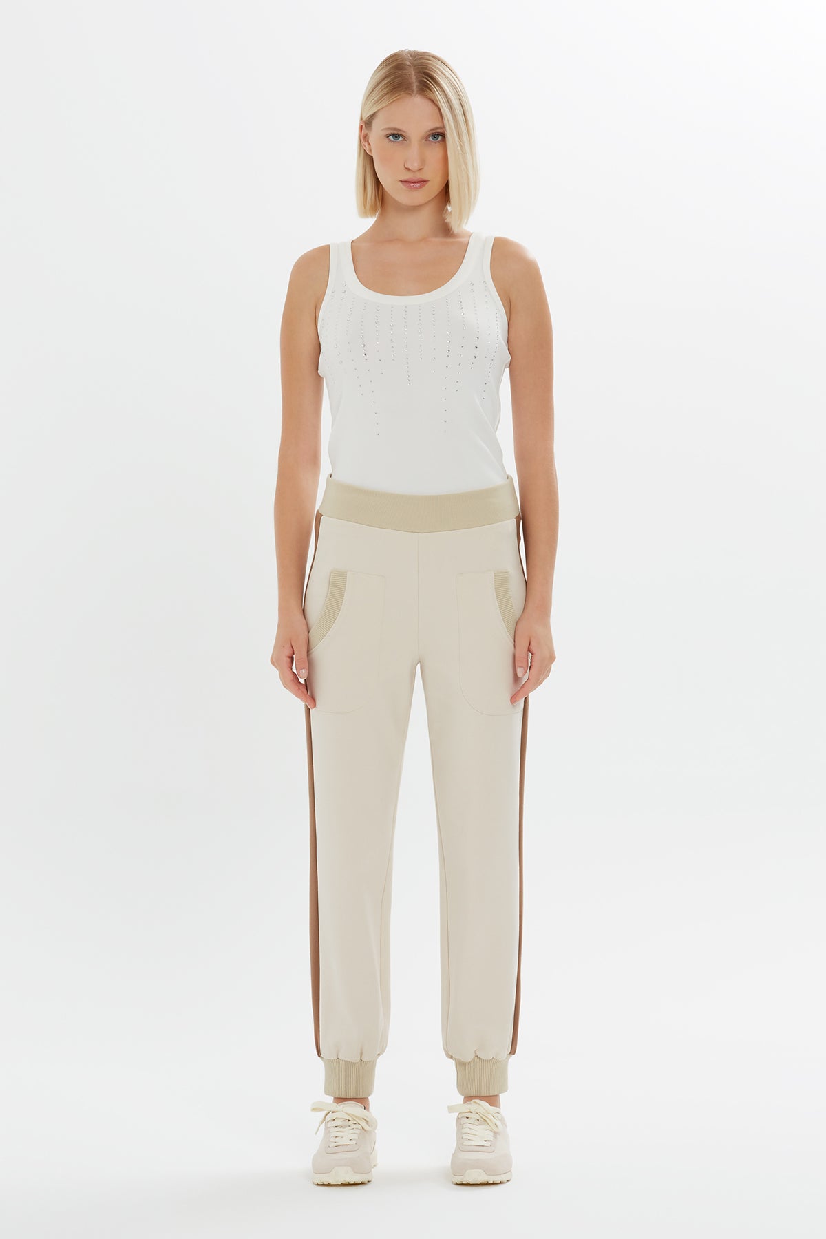 Beige Pocketed Carrot Fit Sweatpants