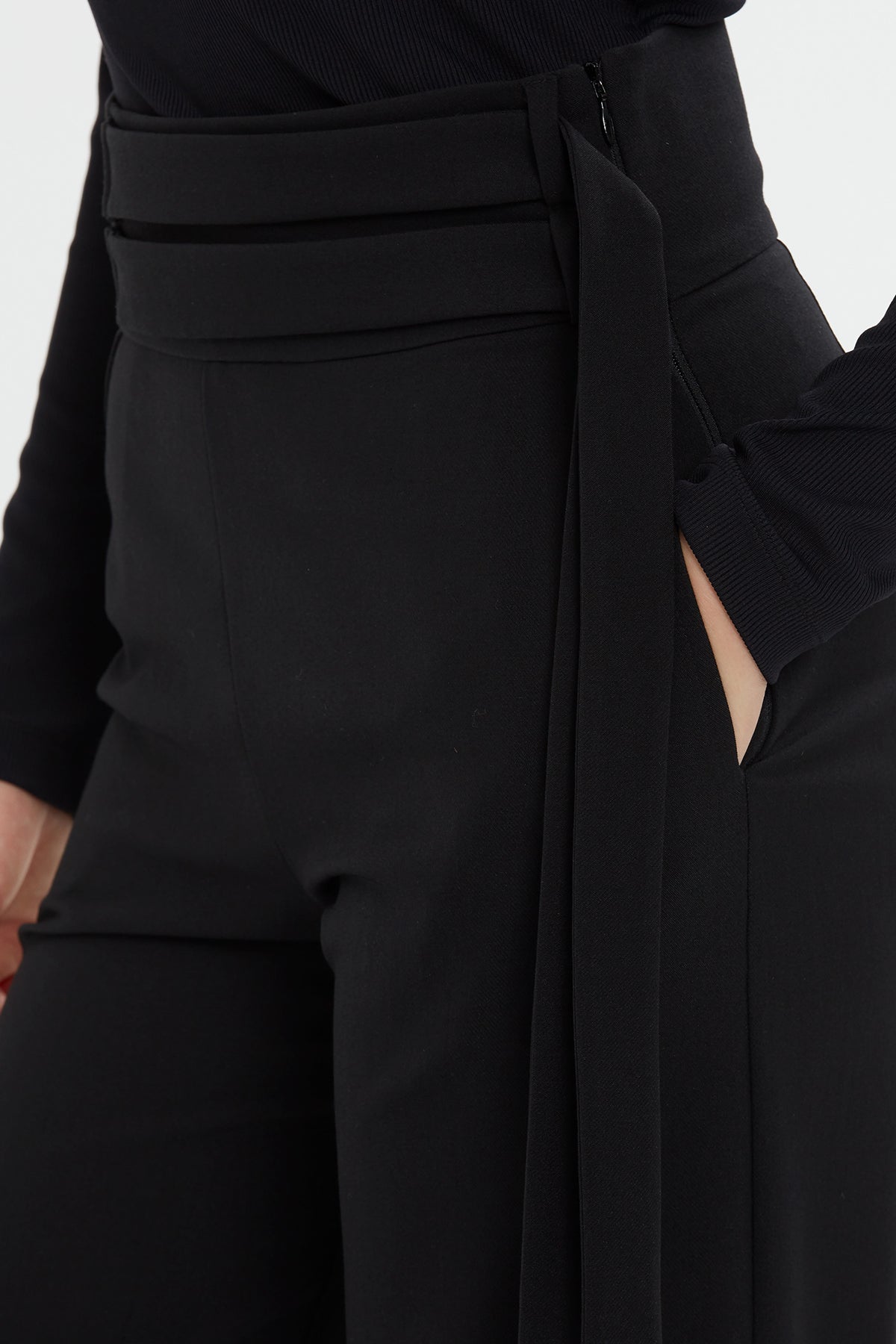 Black Wide-Leg Waist Detail Pants