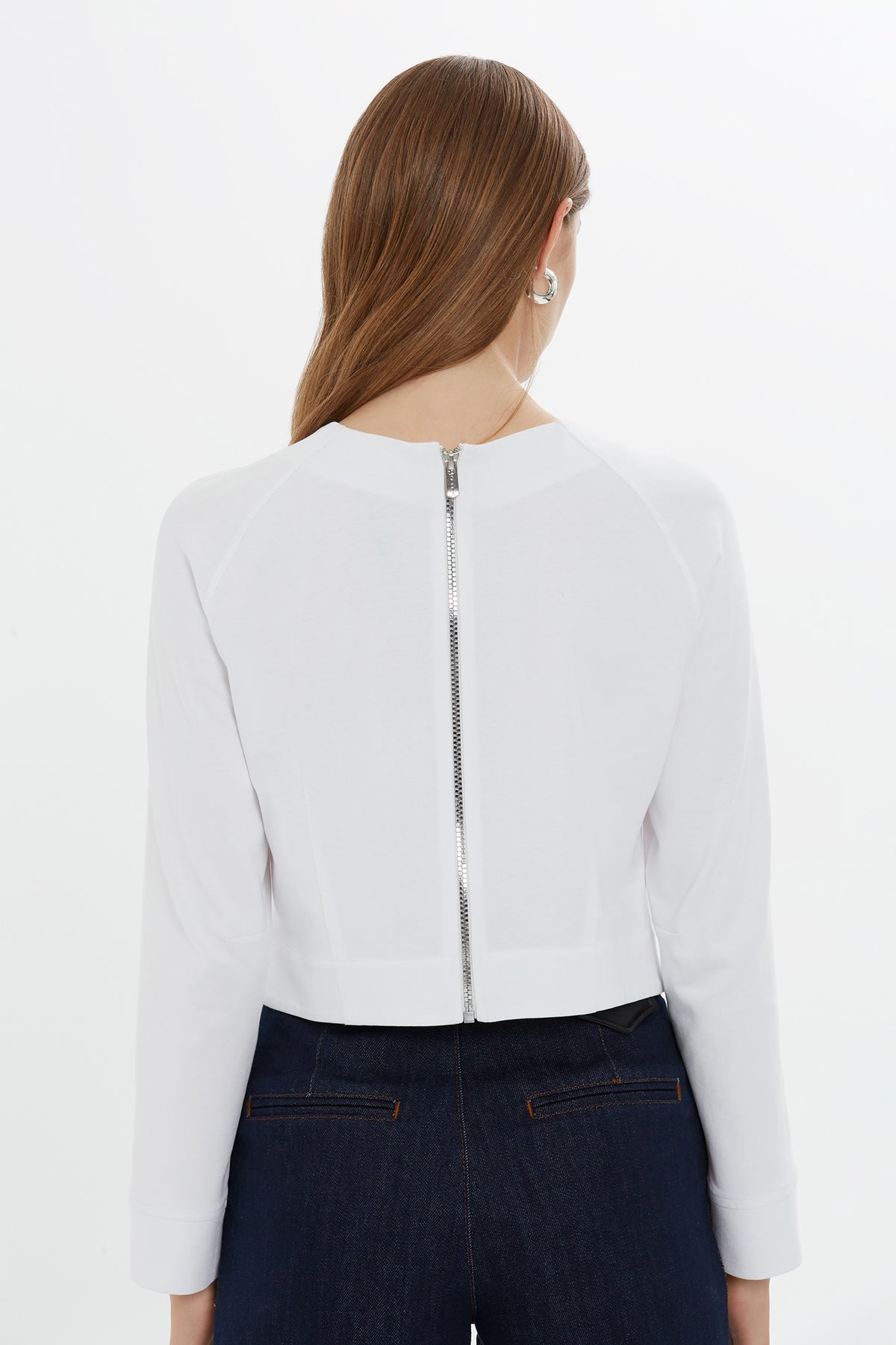 White Beaded Collar Long-Sleeve Blouse