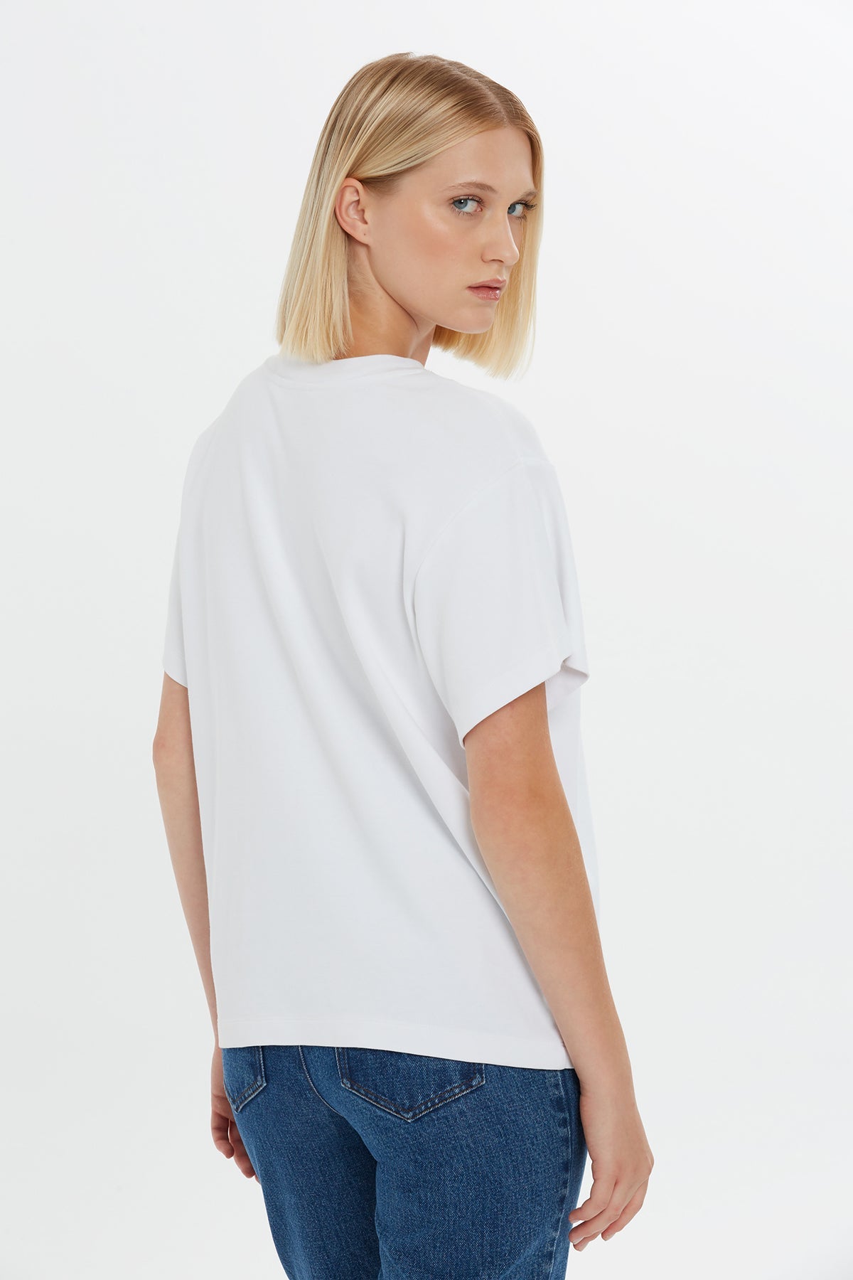 Ecru Tag Embroidered T-Shirt