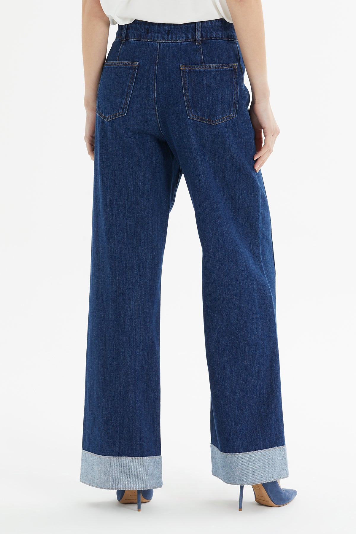 Flap-Pocket Belt-Loop Wide Jeans