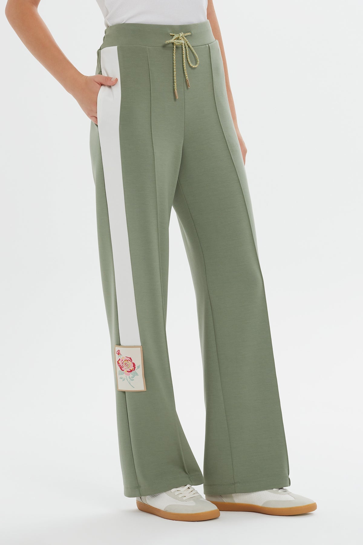 Green Floral-Appliqué Sweatpants