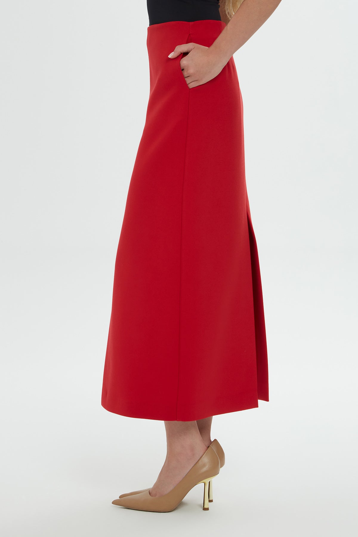 Red Pocketed Slit-Detail Midi Skirt