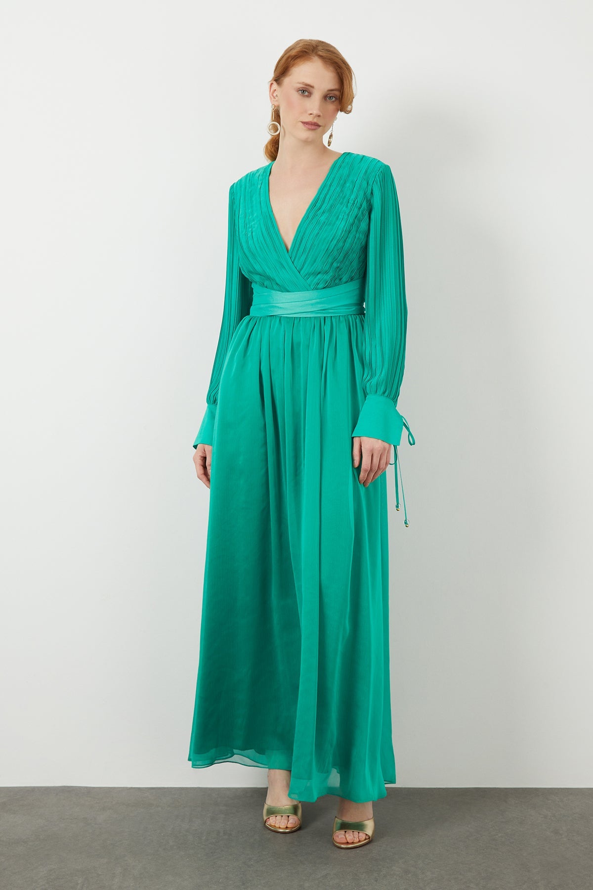 Green V-Neck Chiffon Maxi Dress