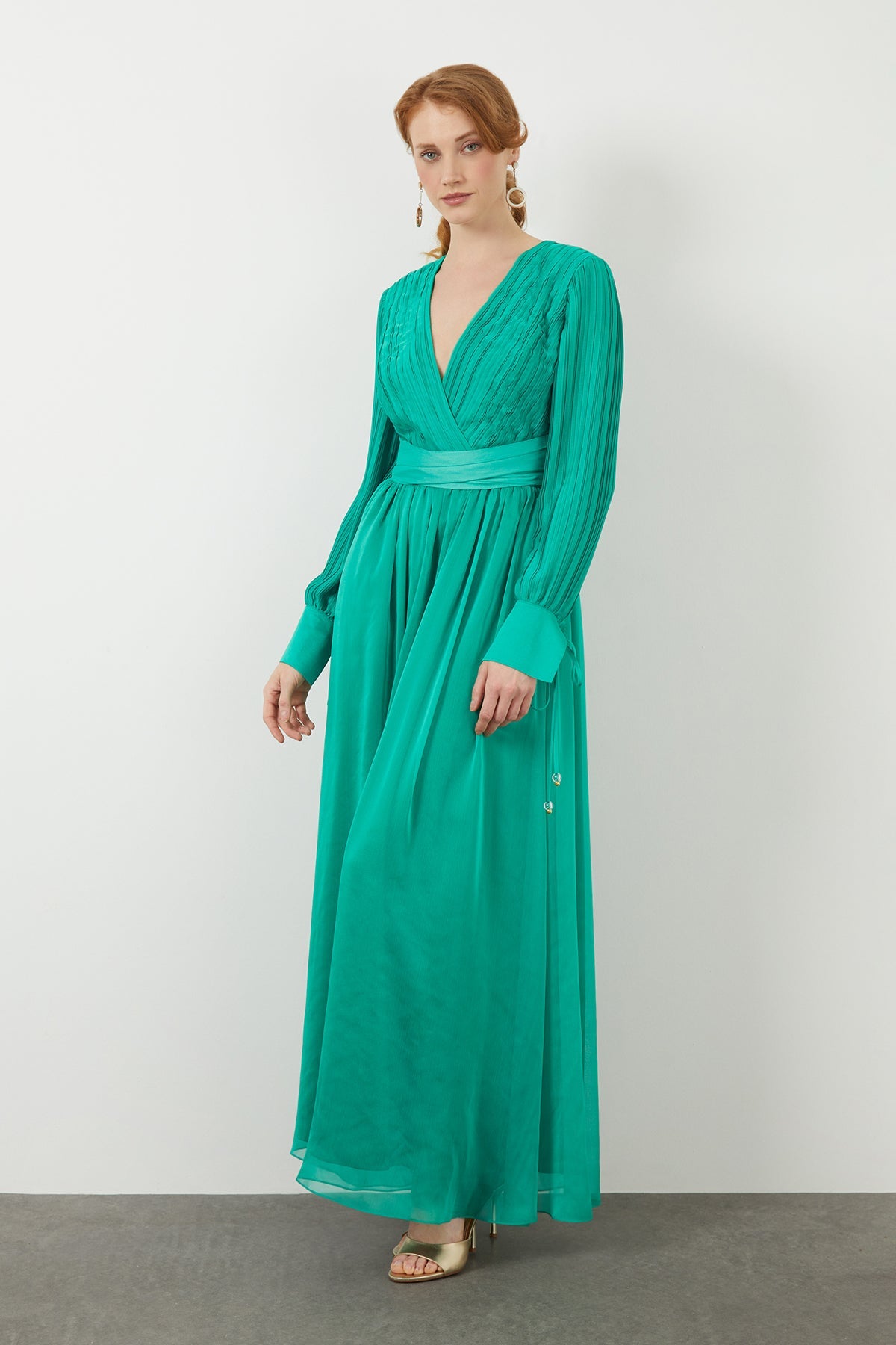 Green V-Neck Chiffon Maxi Dress