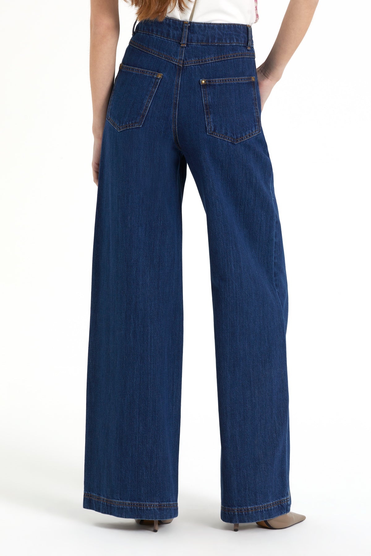 Rivet Contrast-Stitch Wide-Leg Jeans