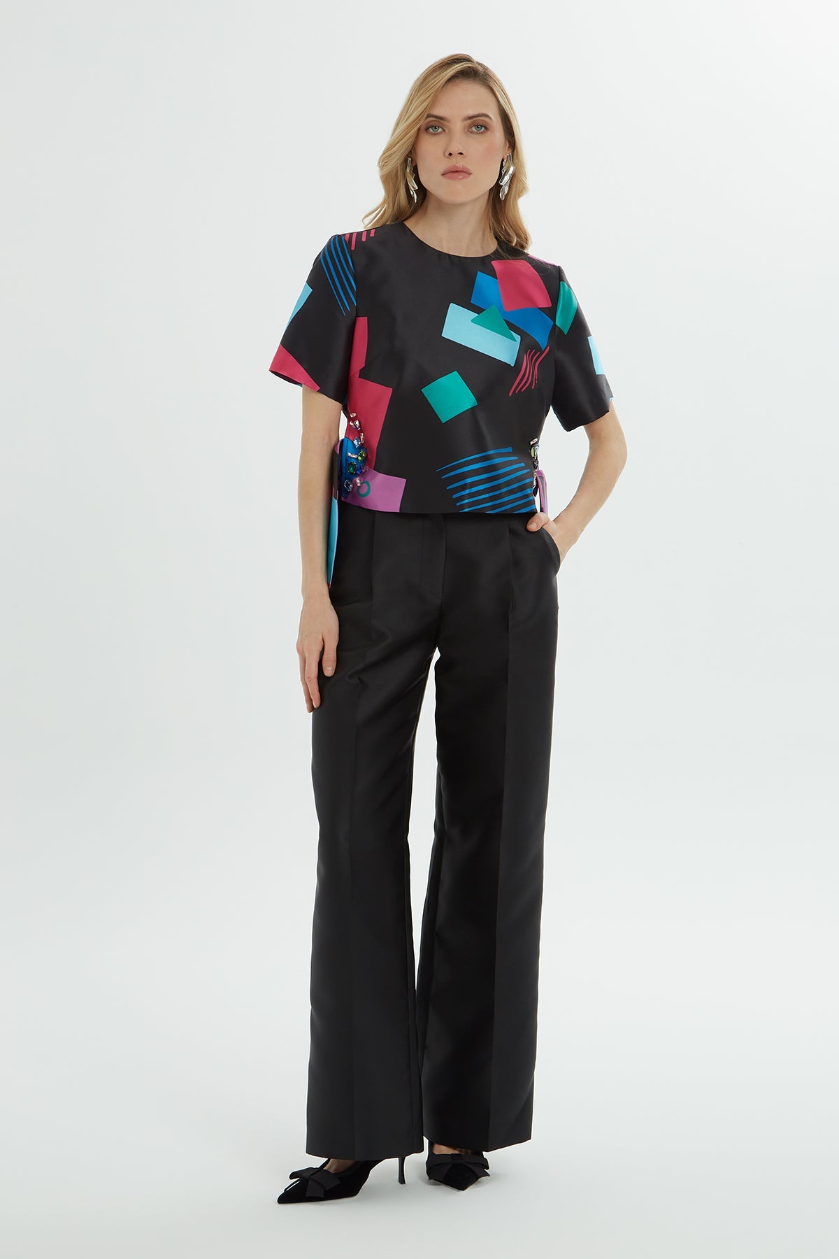 Colorful Round Neck Geometric Blouse