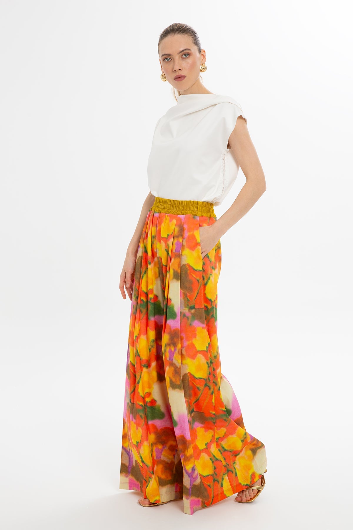 Printed Loose-Fit Trousers