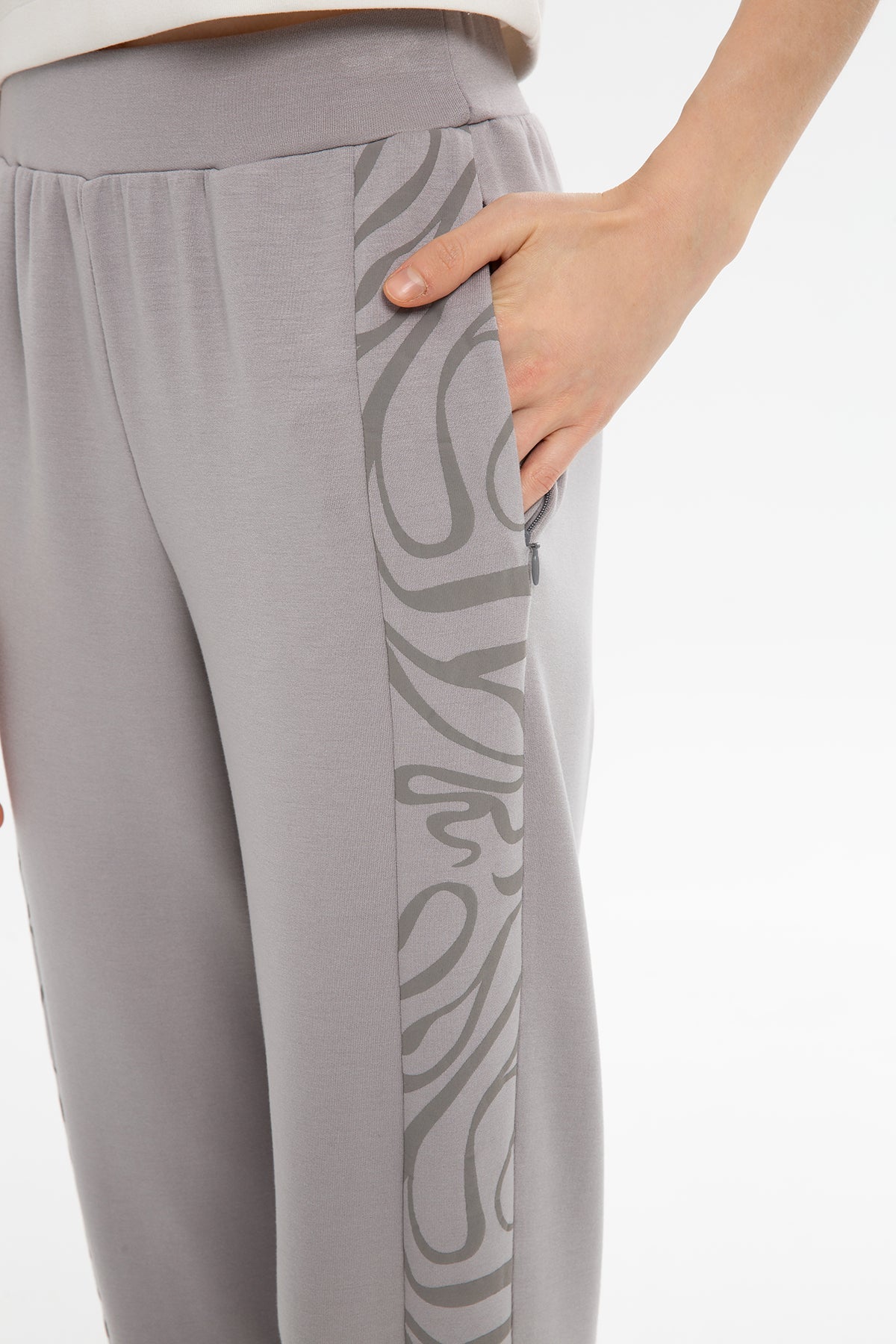 Grey Elastic-Hem Sweatpants