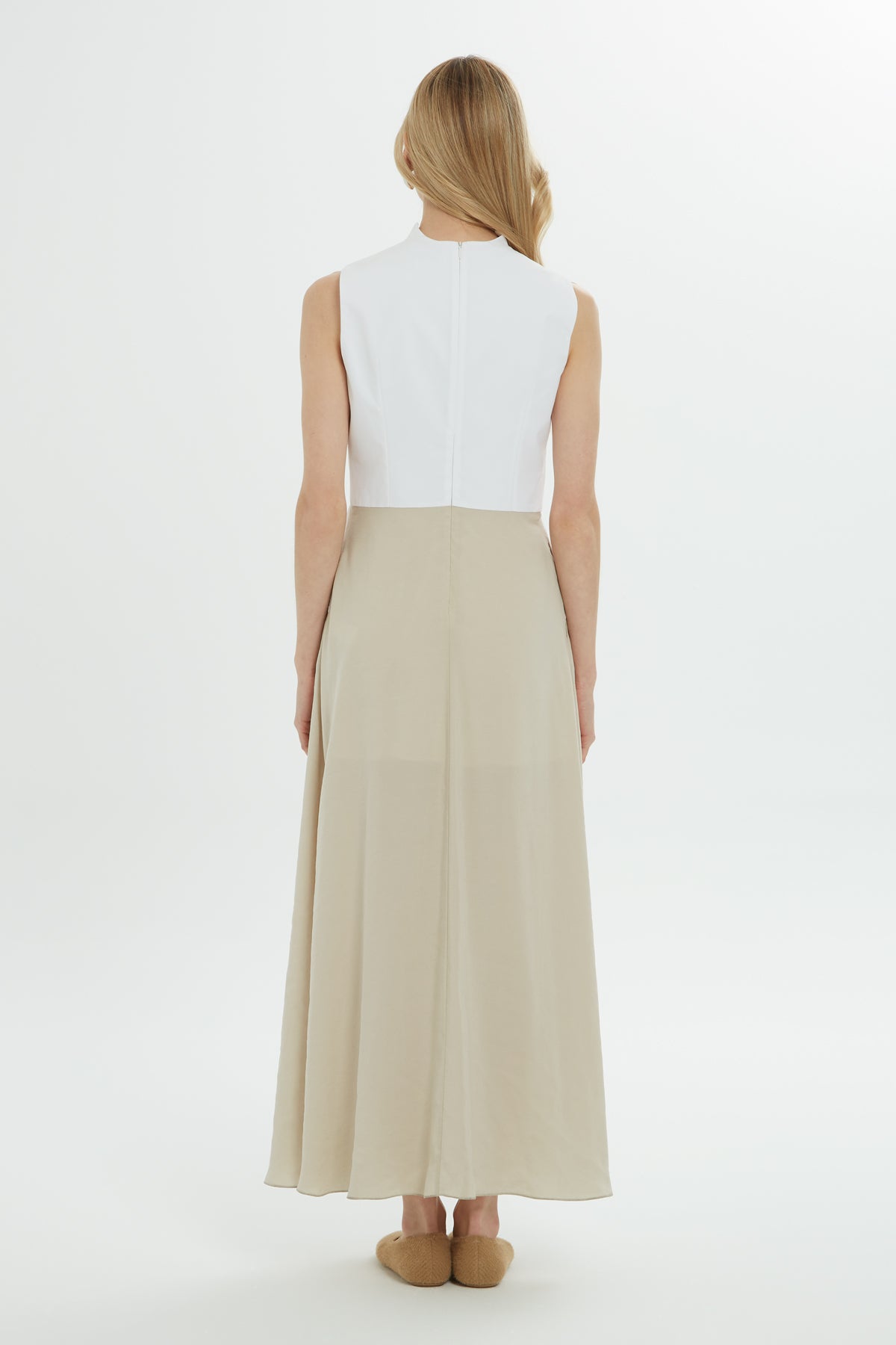 White V-Neck Sleeveless Maxi Dress