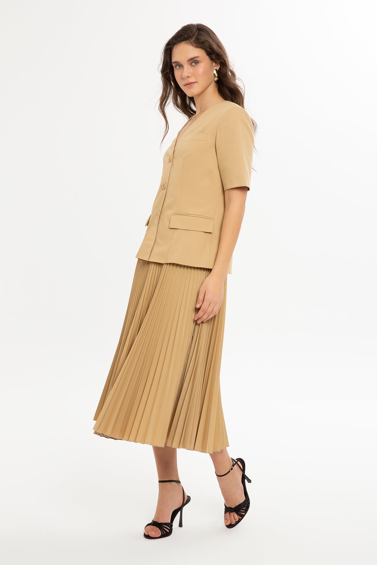 Beige Pleated Short-Sleeved Long Dress