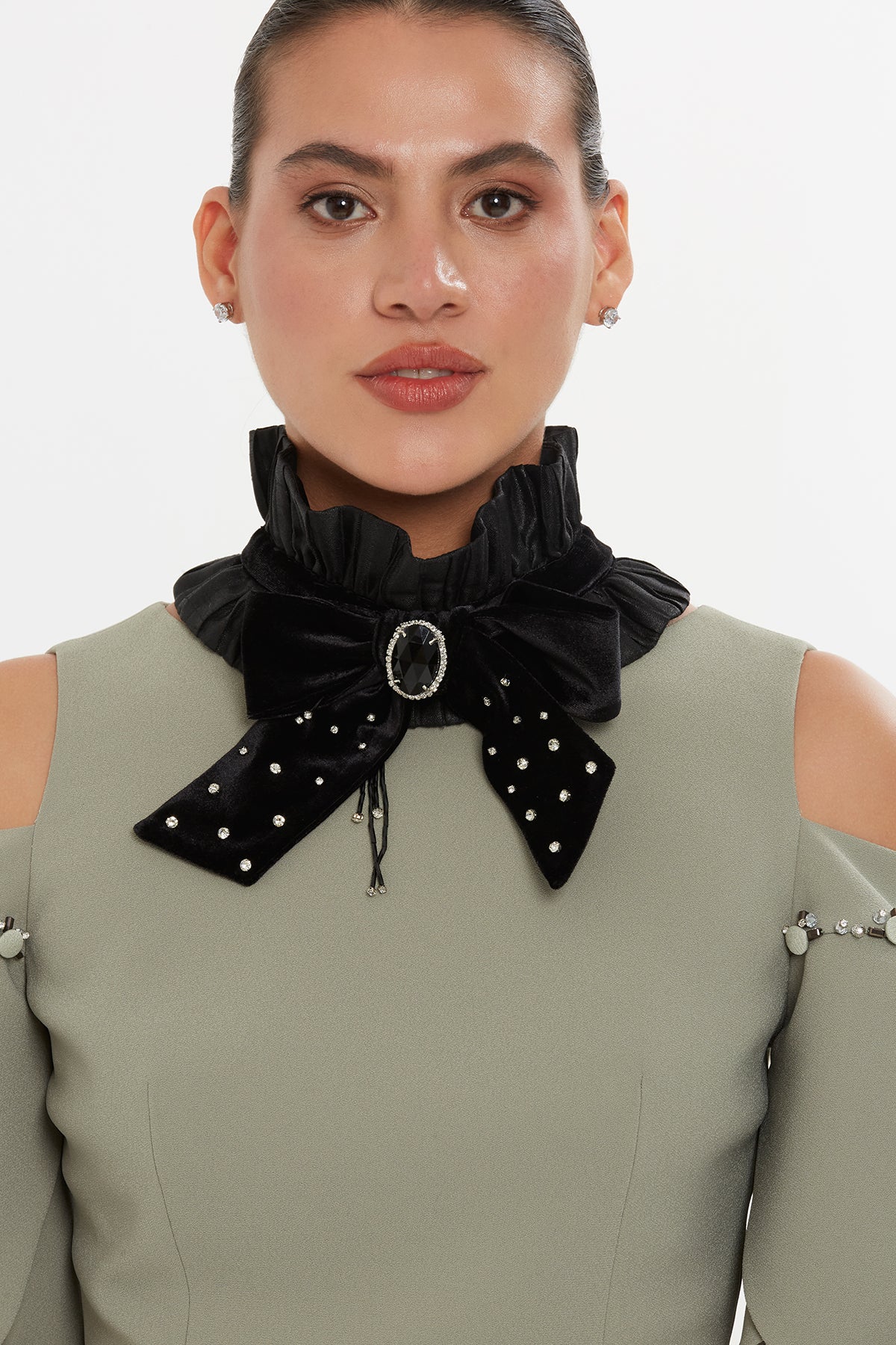 Black Bow Detail Collar