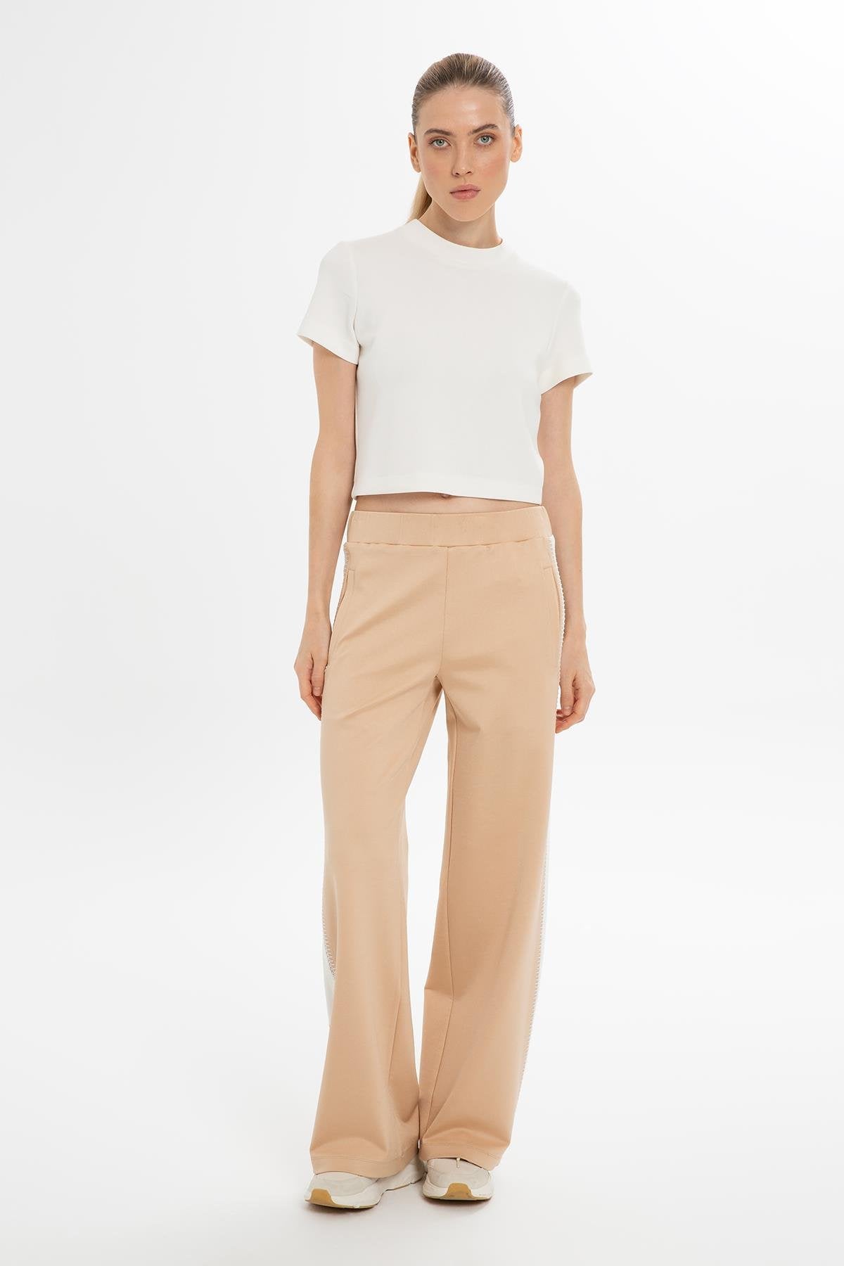 Ecru Crop-Top T-Shirt