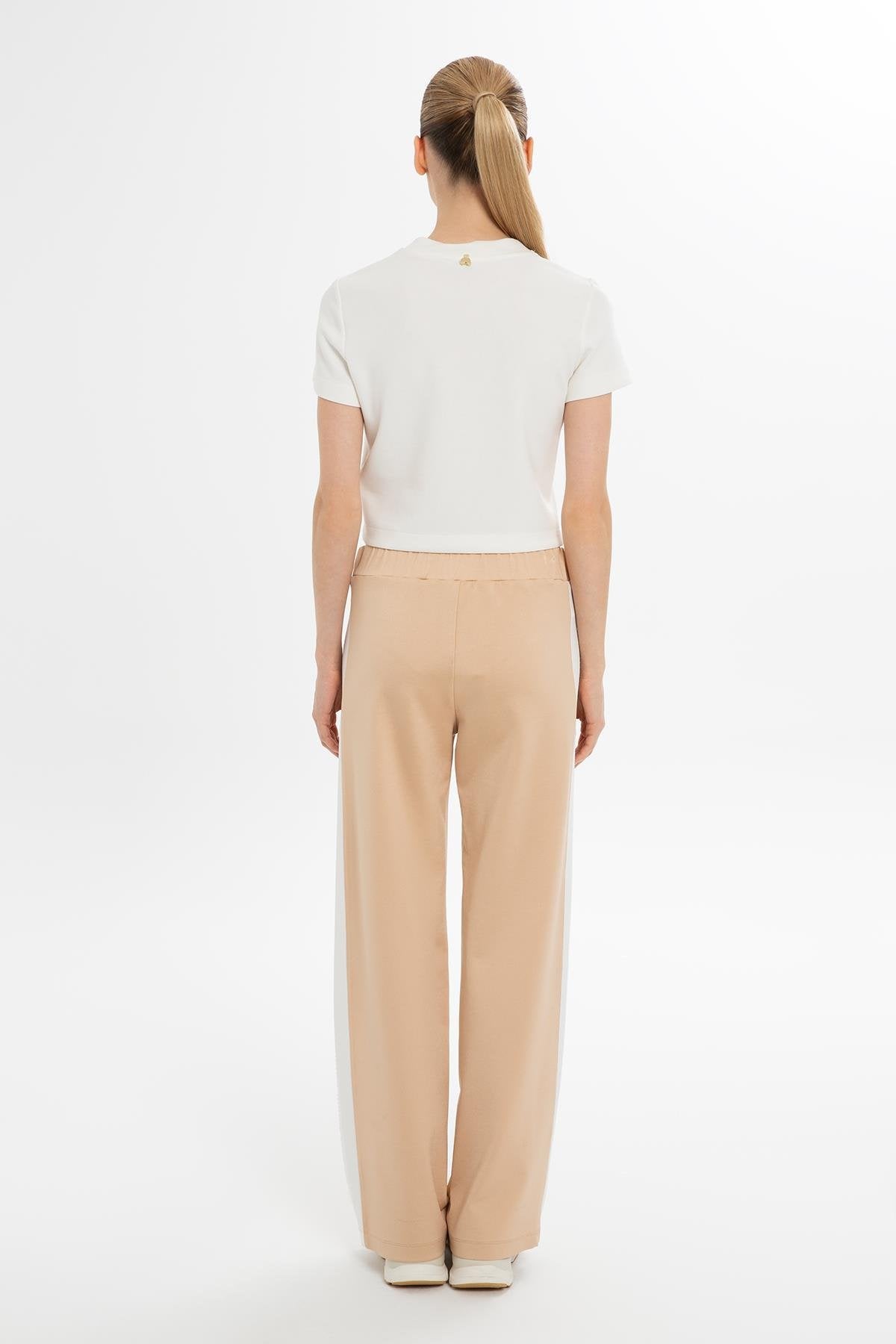 Ecru Crop-Top T-Shirt