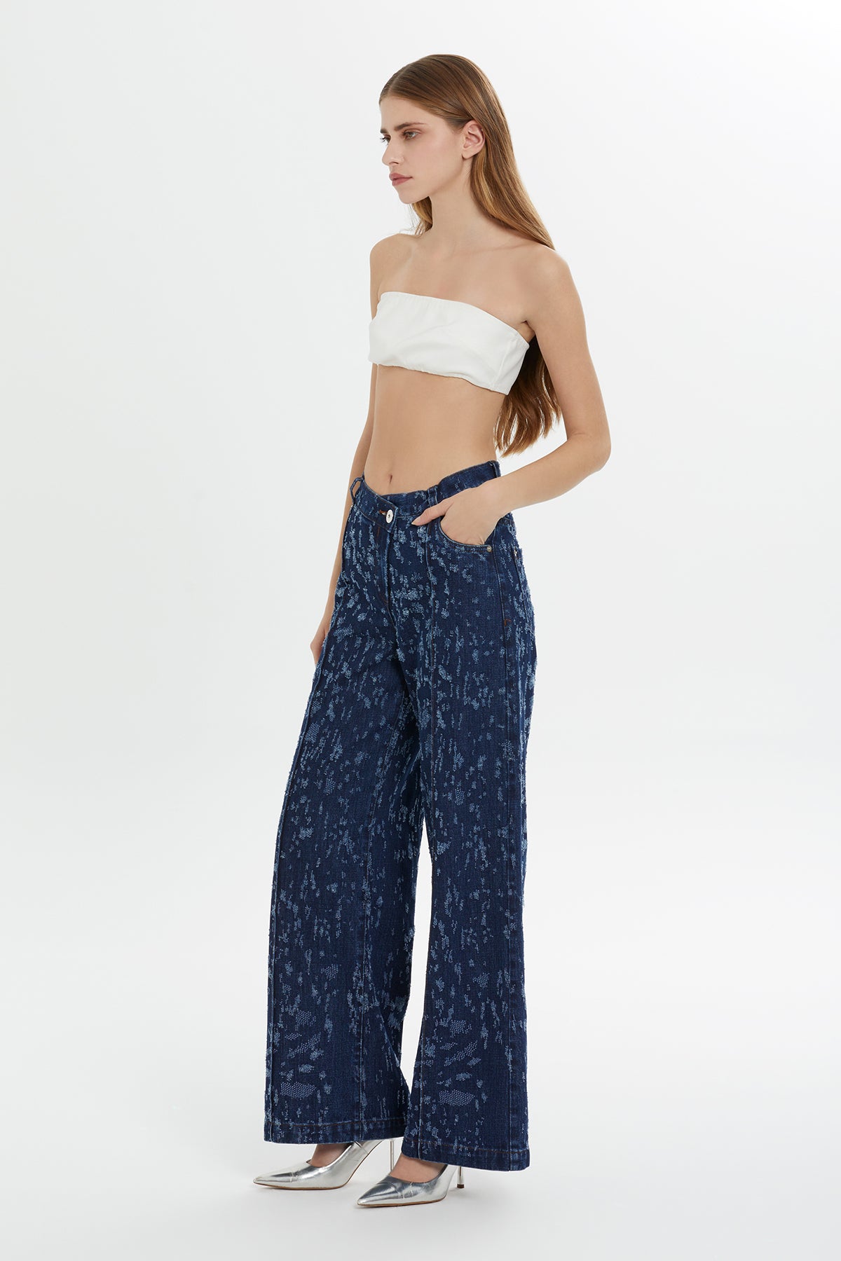 Belt and Button Detail Front Single-Pleat Wide-Leg Denim Pants