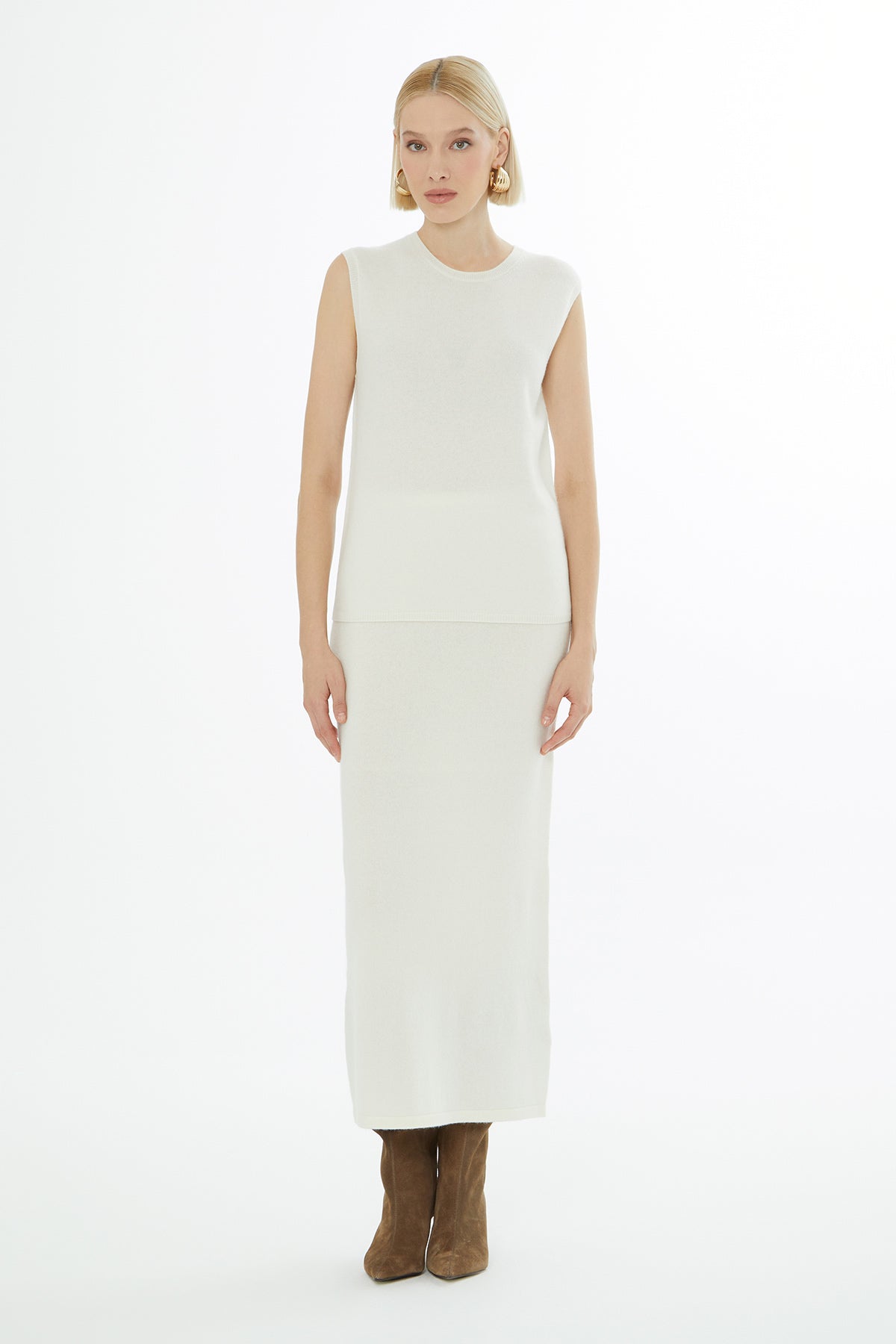 Ecru Sleeveless Round-Neck Blous