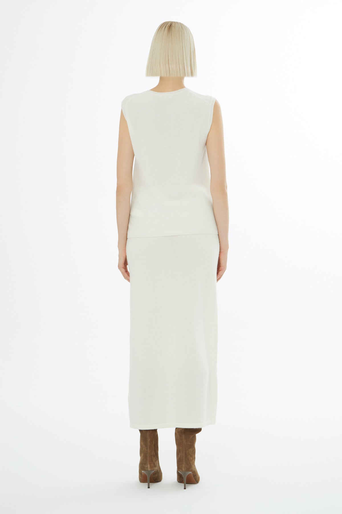 Ecru Sleeveless Round-Neck Blous