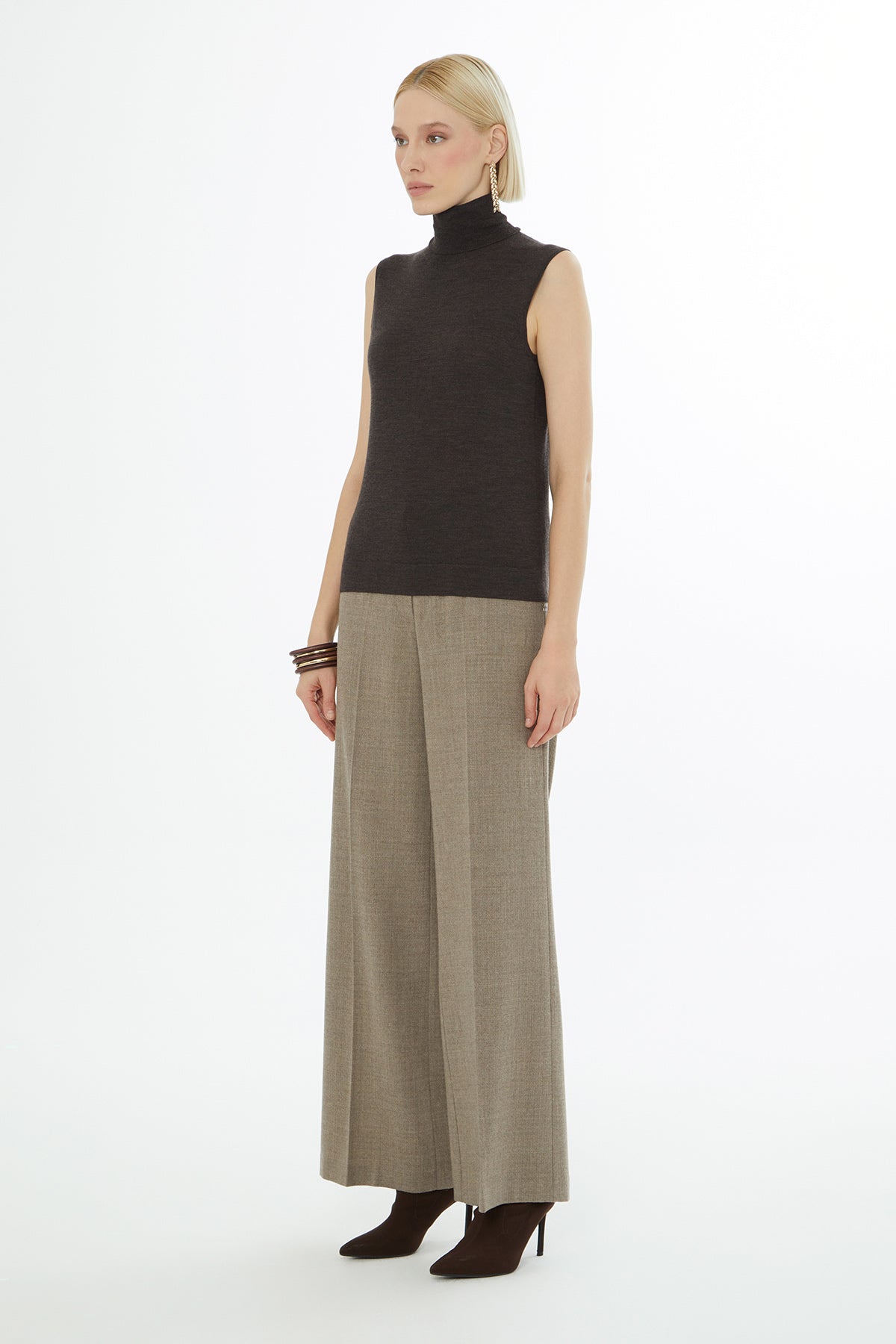 Brown Sleeveless V-Neck Sweater