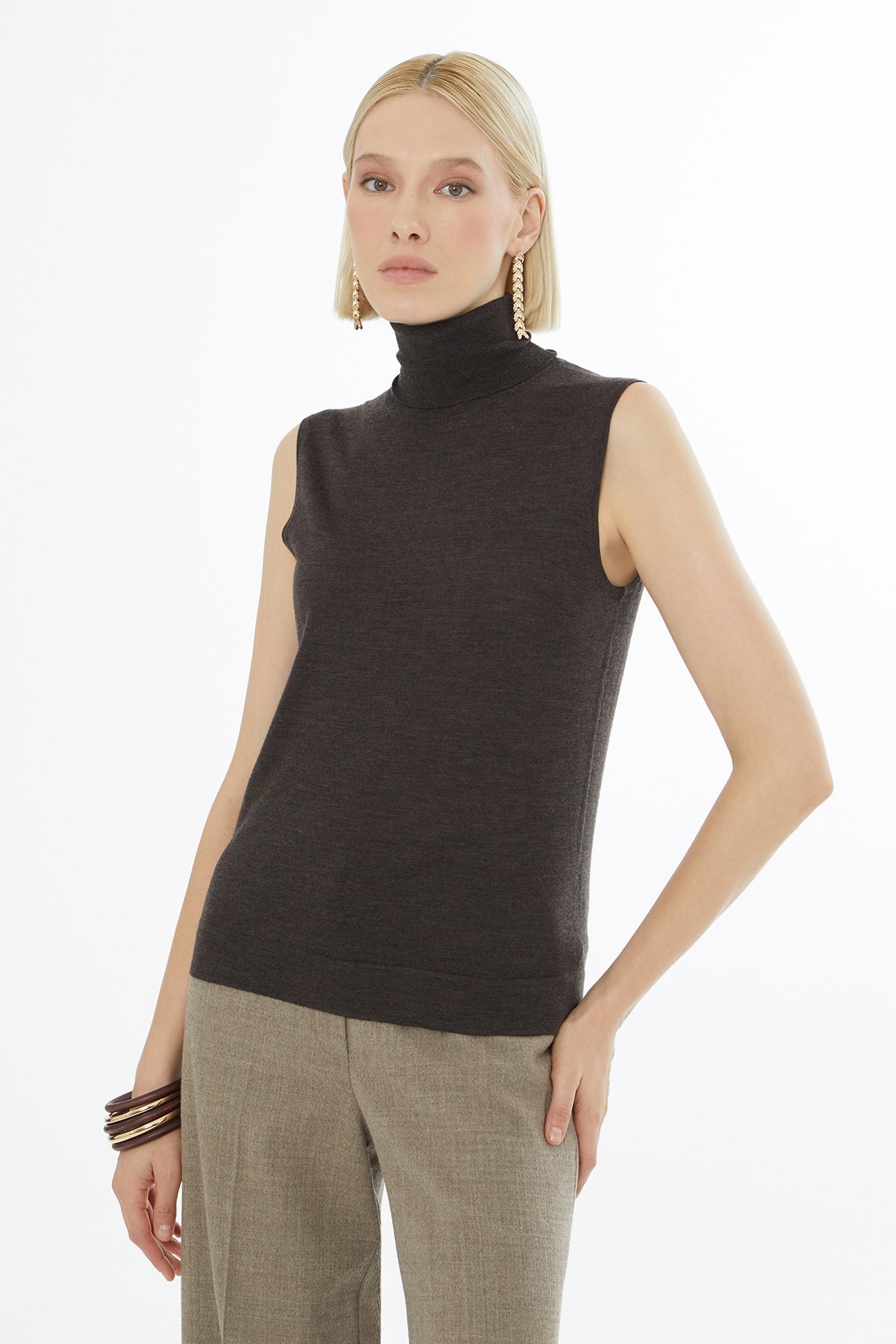Brown Sleeveless V-Neck Sweater