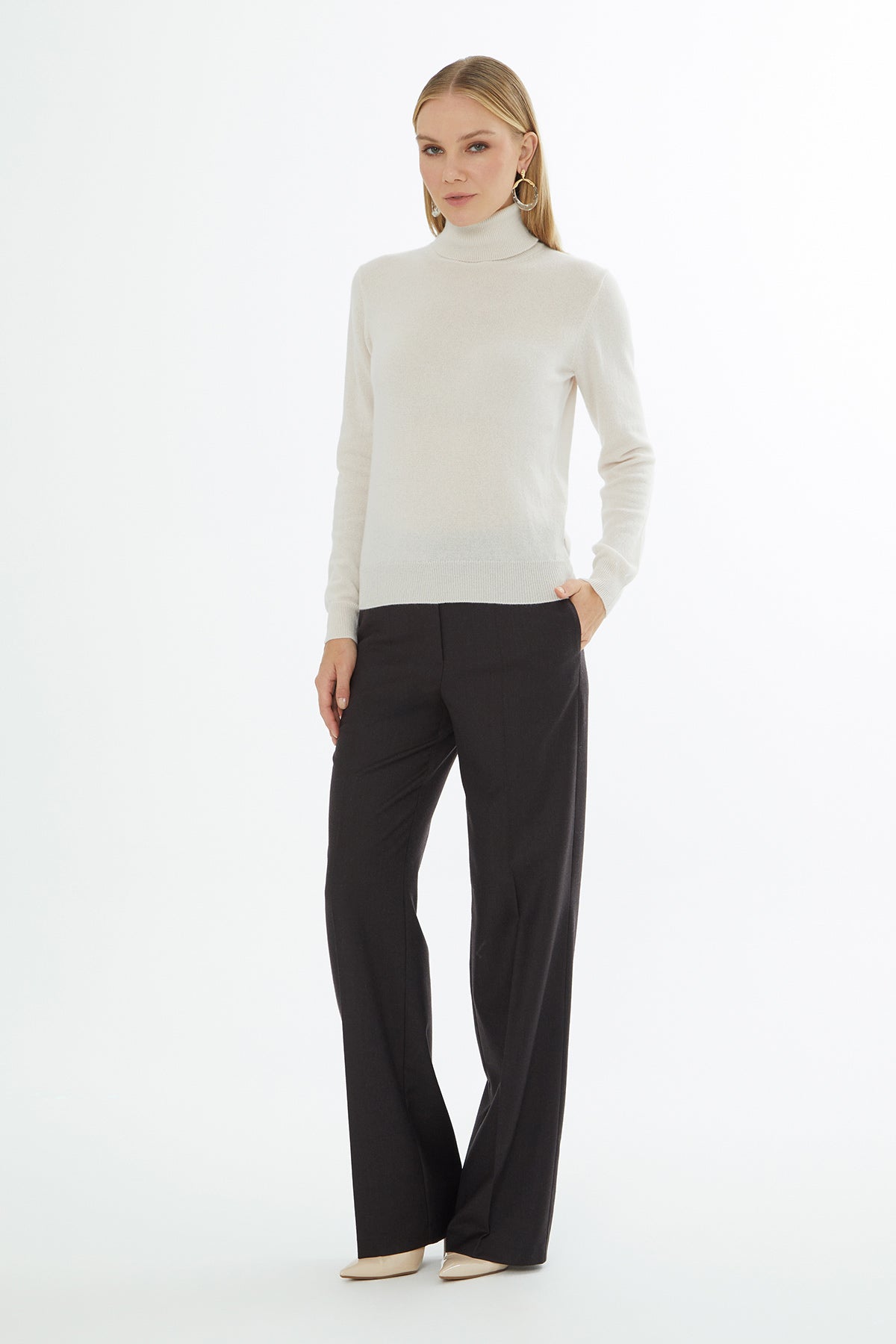 Beige Turtleneck Long-Sleeve Knit Sweater