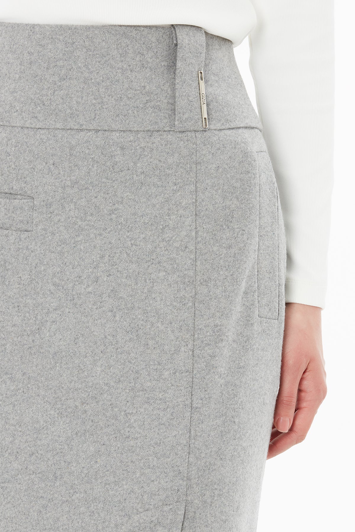 Skirt with Front Slit, Pockets and Belt Detail N