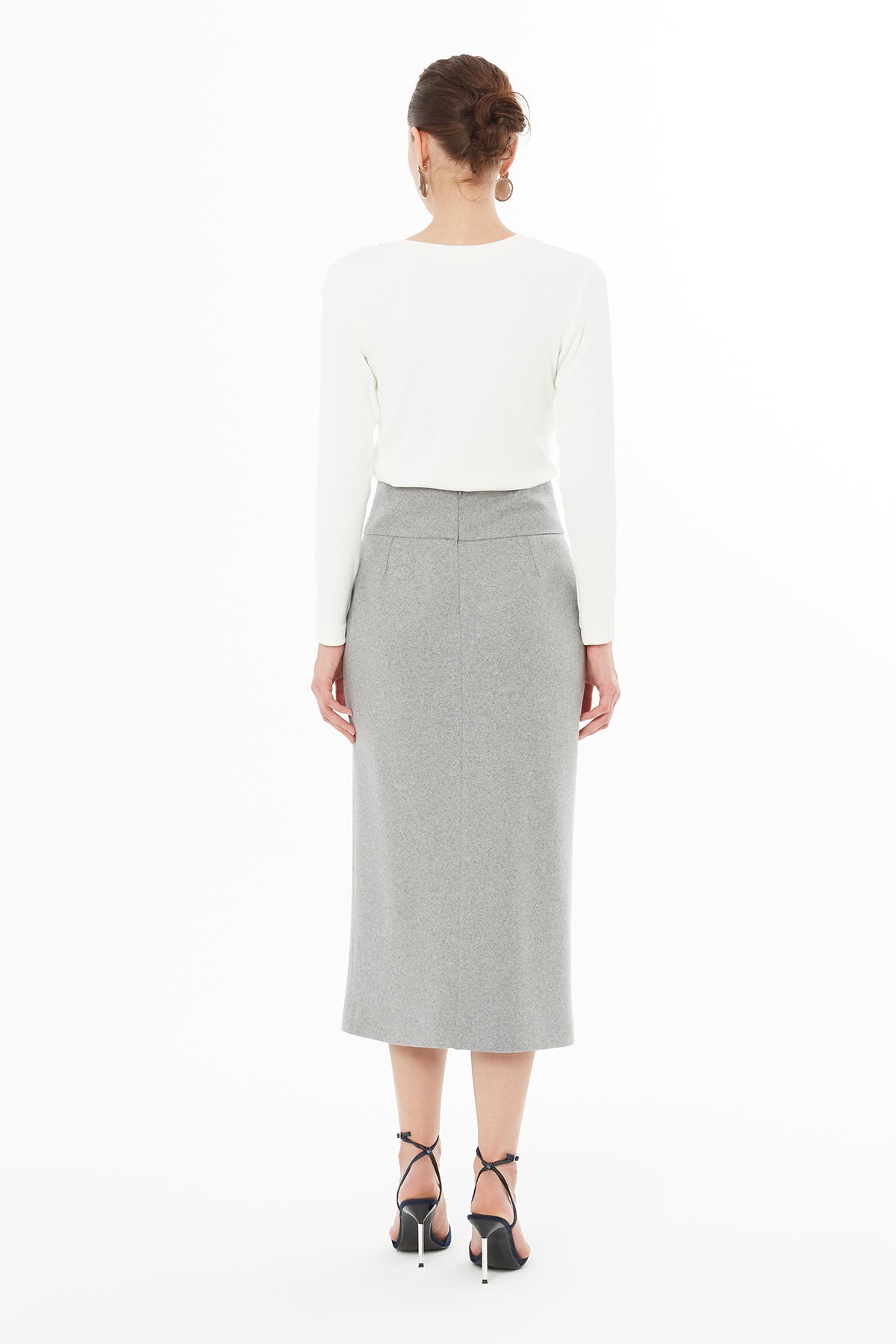 Skirt with Front Slit, Pockets and Belt Detail N