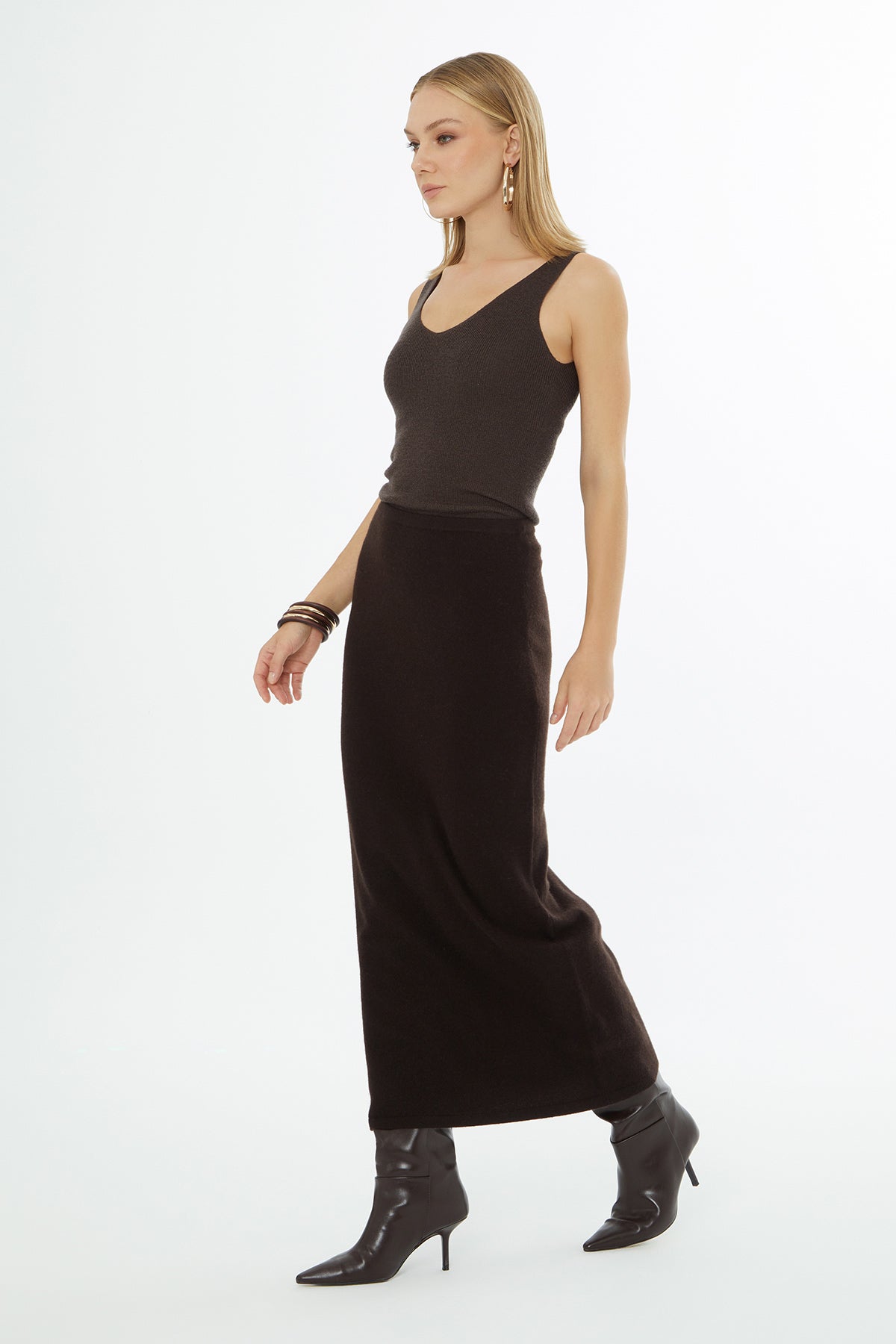 Brown Slim Knit Long Skirt
