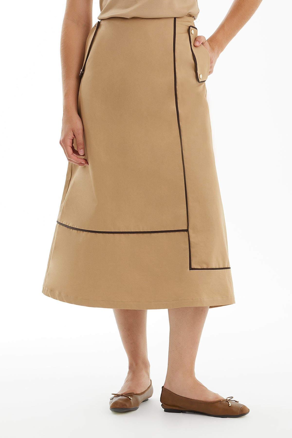Brown Midi Skirt with Piping Detail