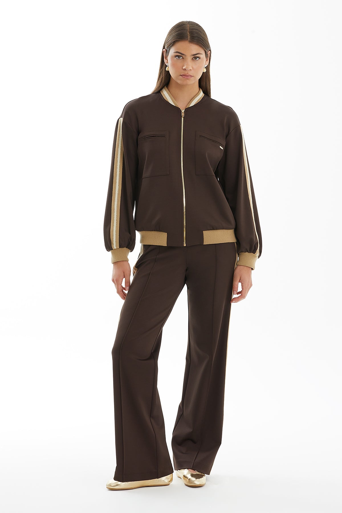 Brown Zip-Up Knit Jacket with Ribbed Detail