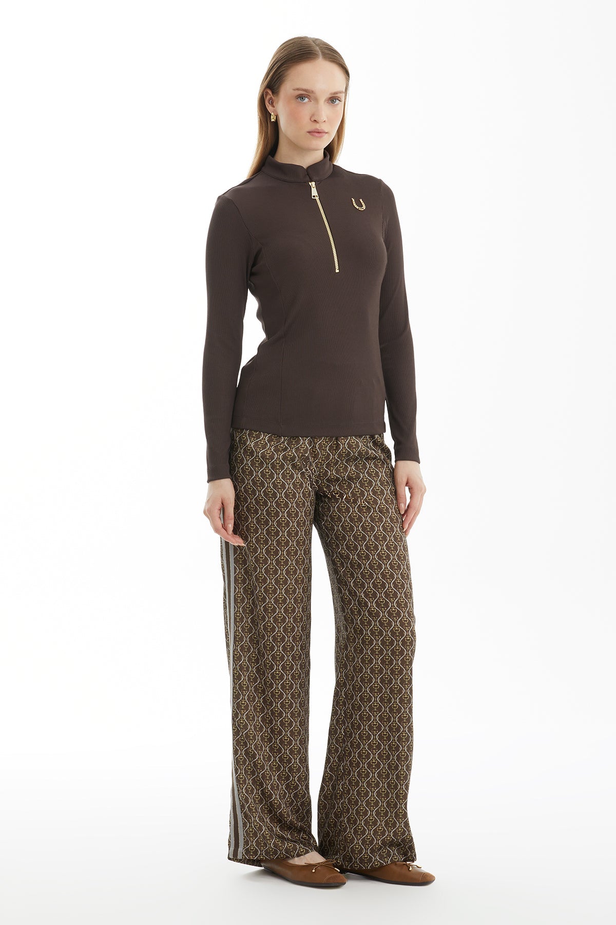 Brown Zippered Blouse with Accessory