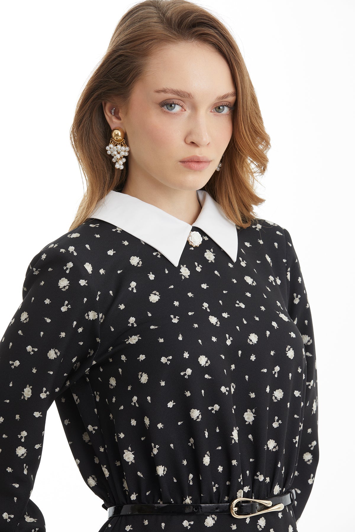 Black Removable White-Collar Dress
