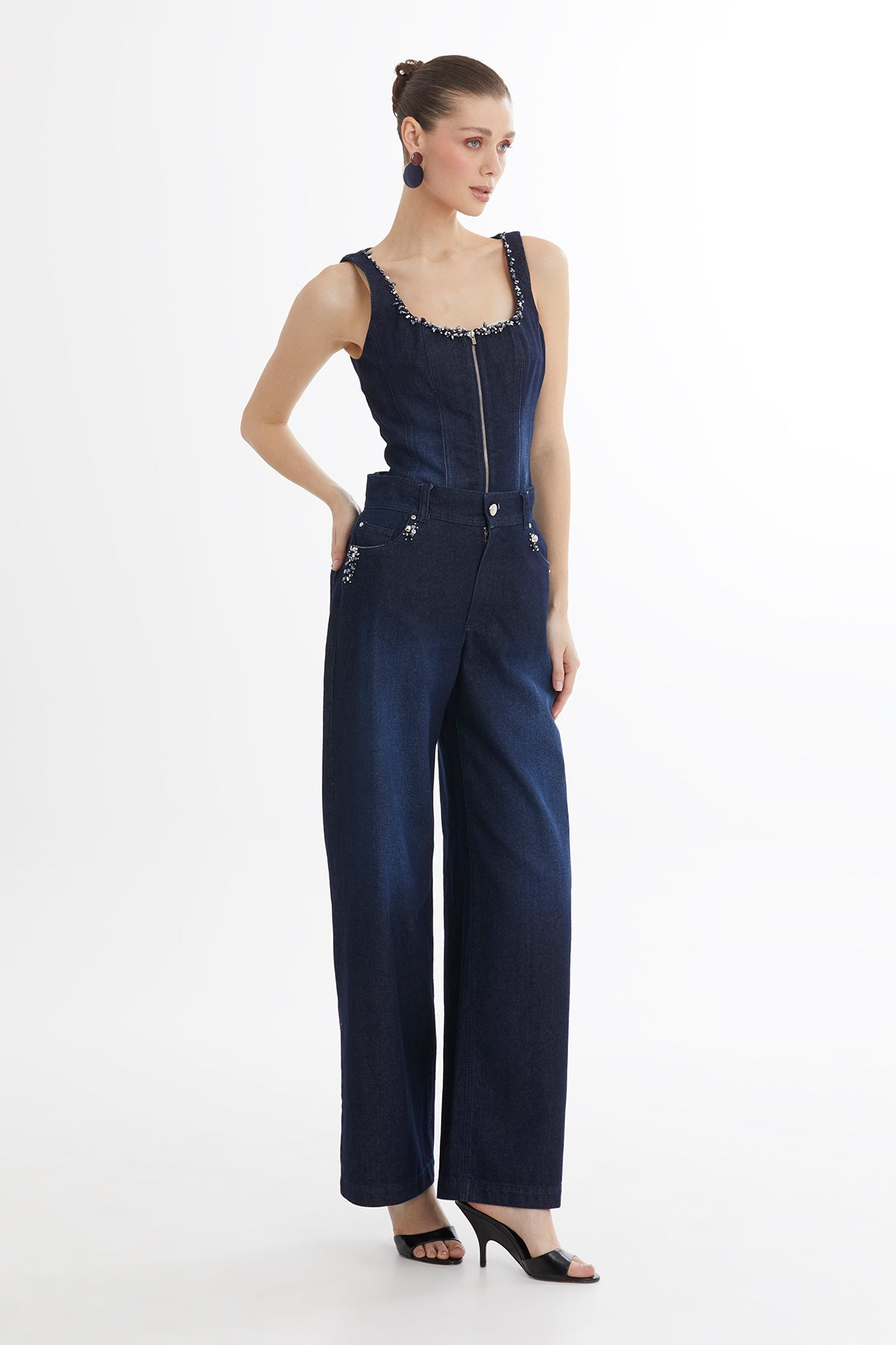 Embroidered Detail Jeans